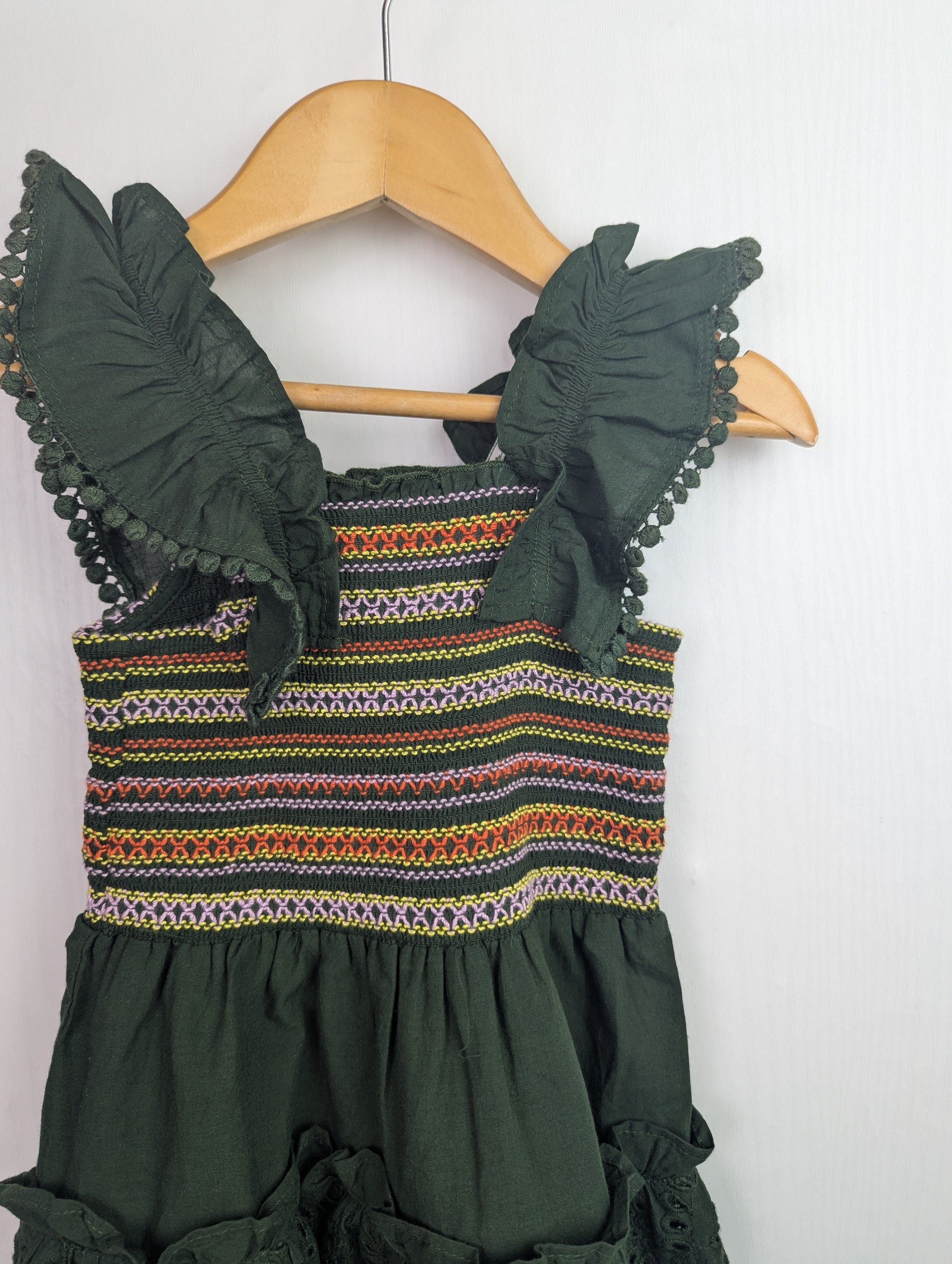 NWOT's River Island Green Ruched Dress - Girls 6 - 9 Months - Little Ones Preloved. Second Hand Children's & Preloved Baby, Kids, Girls & Boys Clothes. UK online