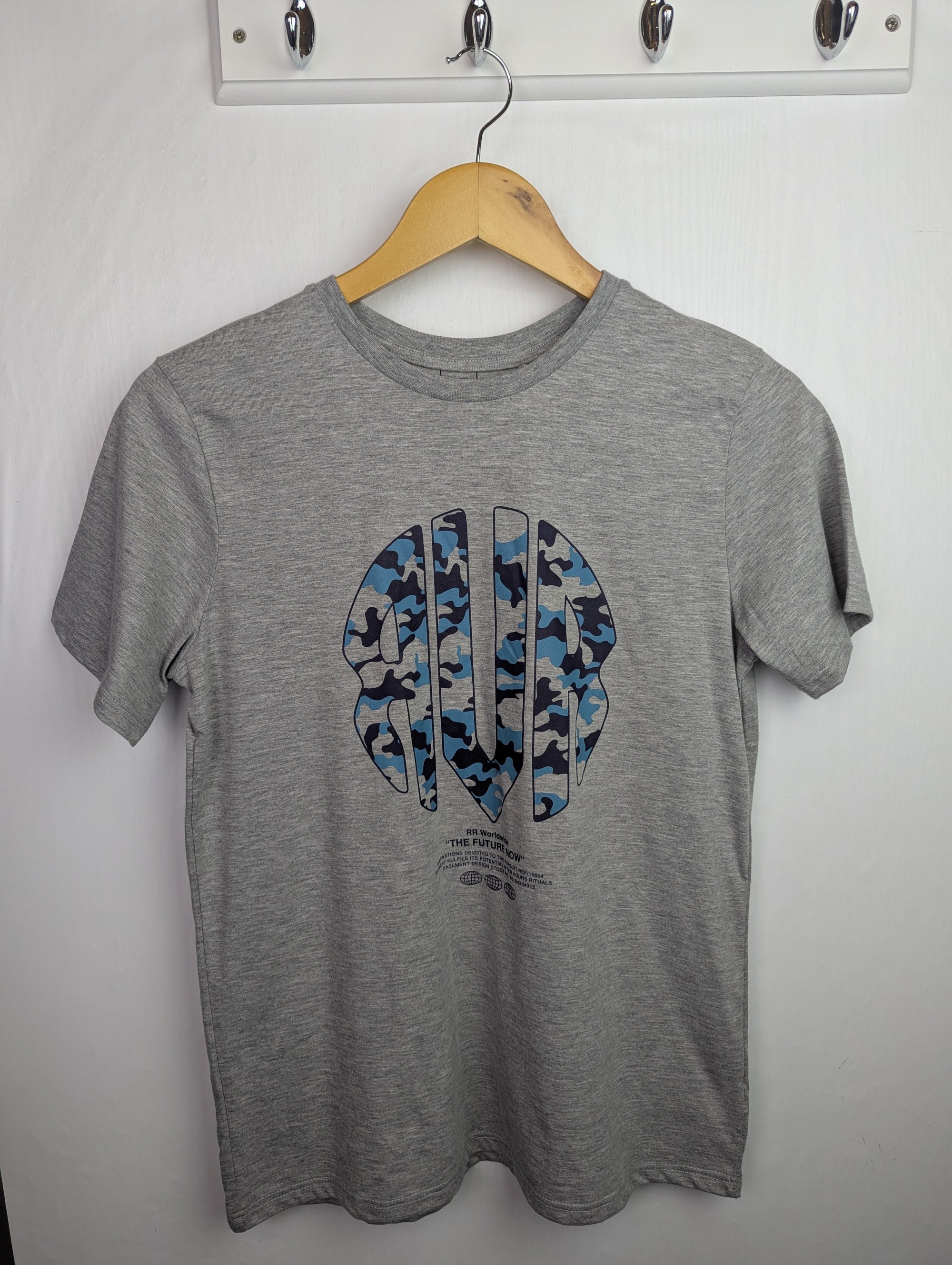 NWOT's River Island Grey Top - Boys 13 - 14 Years - Little Ones Preloved. Second Hand Children's & Preloved Baby, Kids, Girls & Boys Clothes. UK online