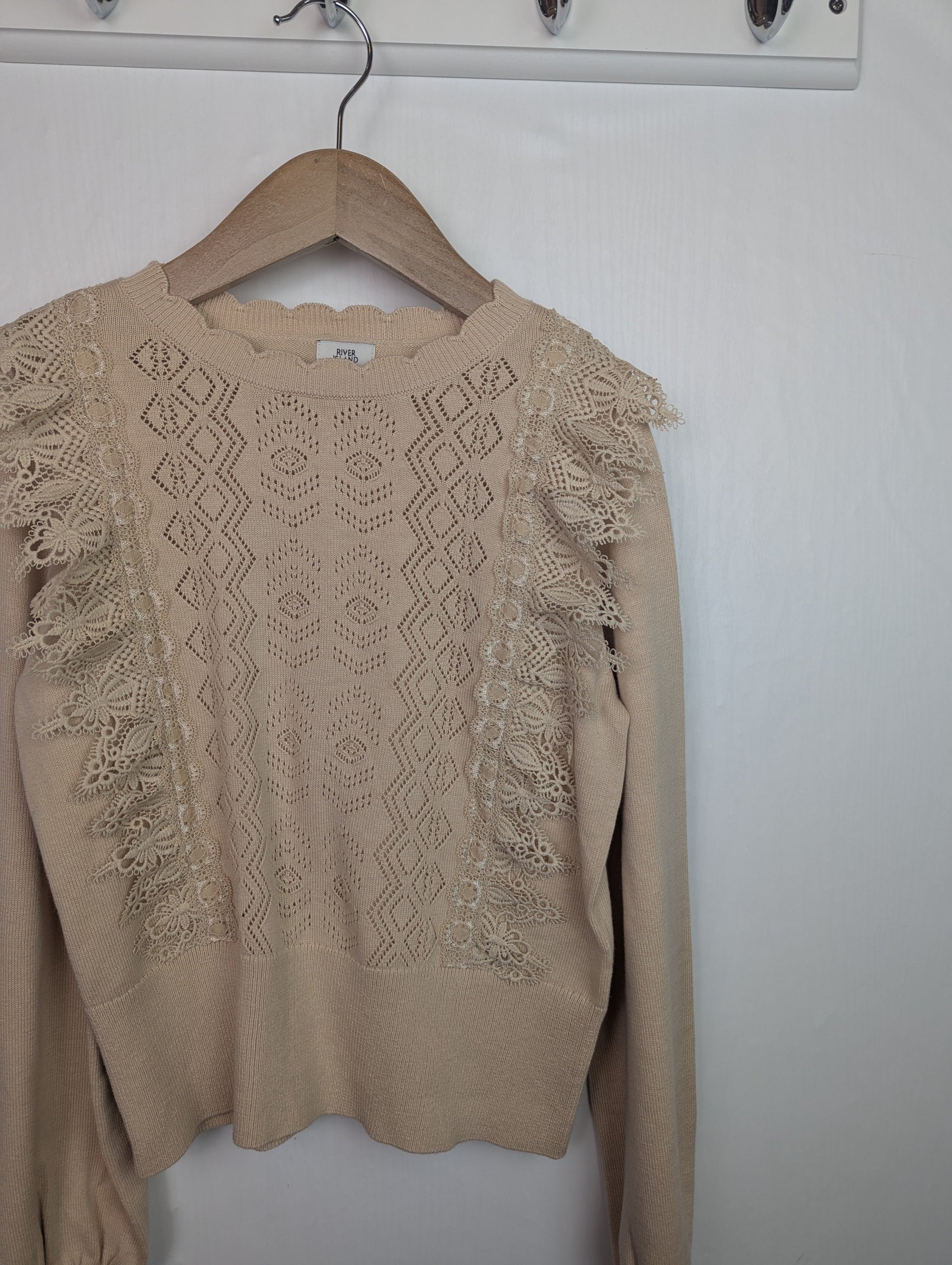NWOT's River Island Lace Border Jumper - Girls 9 - 10 Years - Little Ones Preloved. Second Hand Children's & Preloved Baby, Kids, Girls & Boys Clothes. UK online