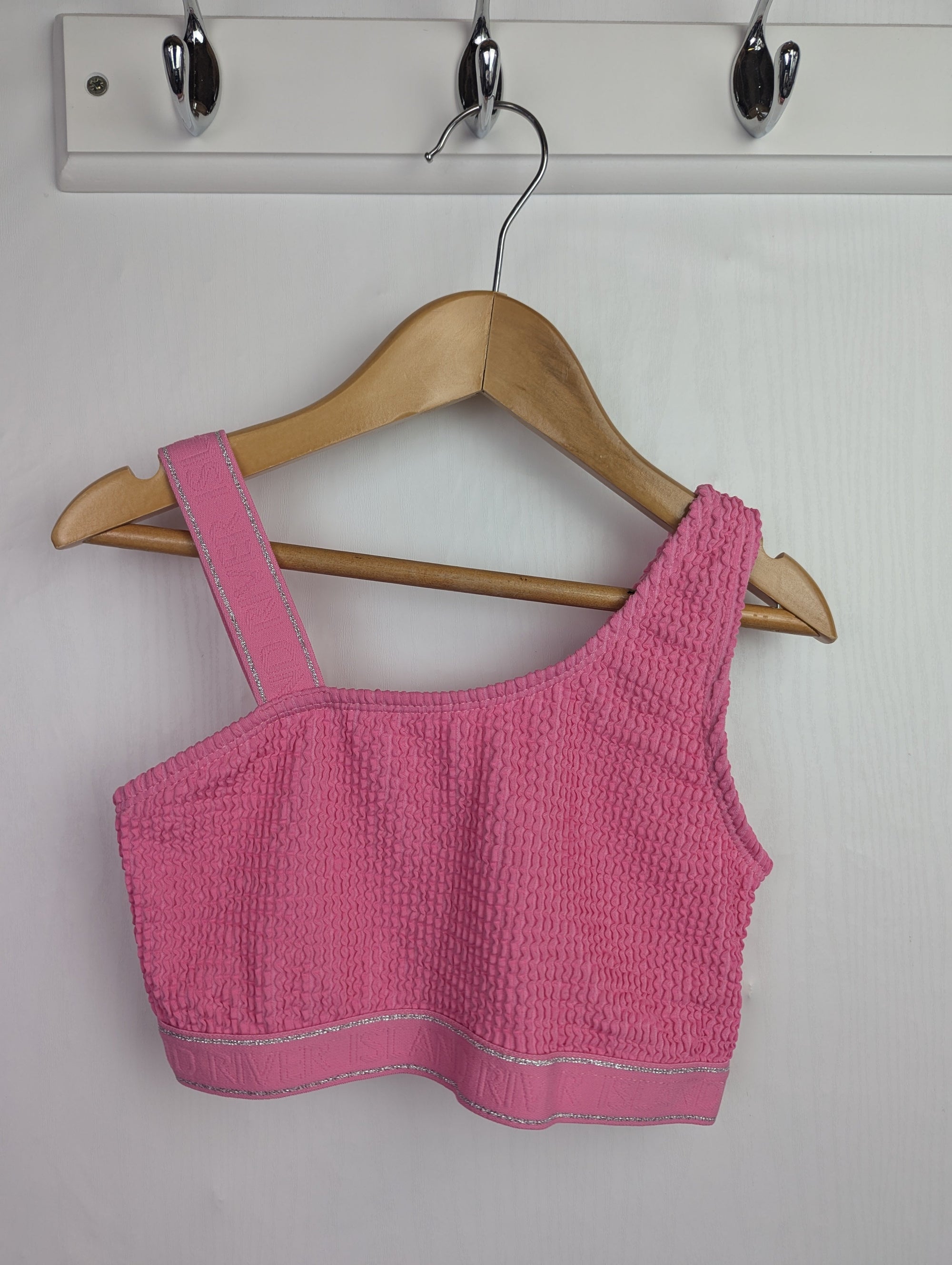 NWOT's River Island Pink Bikini Top - Girls 7 - 8 Years - Little Ones Preloved. Second Hand Children's & Preloved Baby, Kids, Girls & Boys Clothes. UK online
