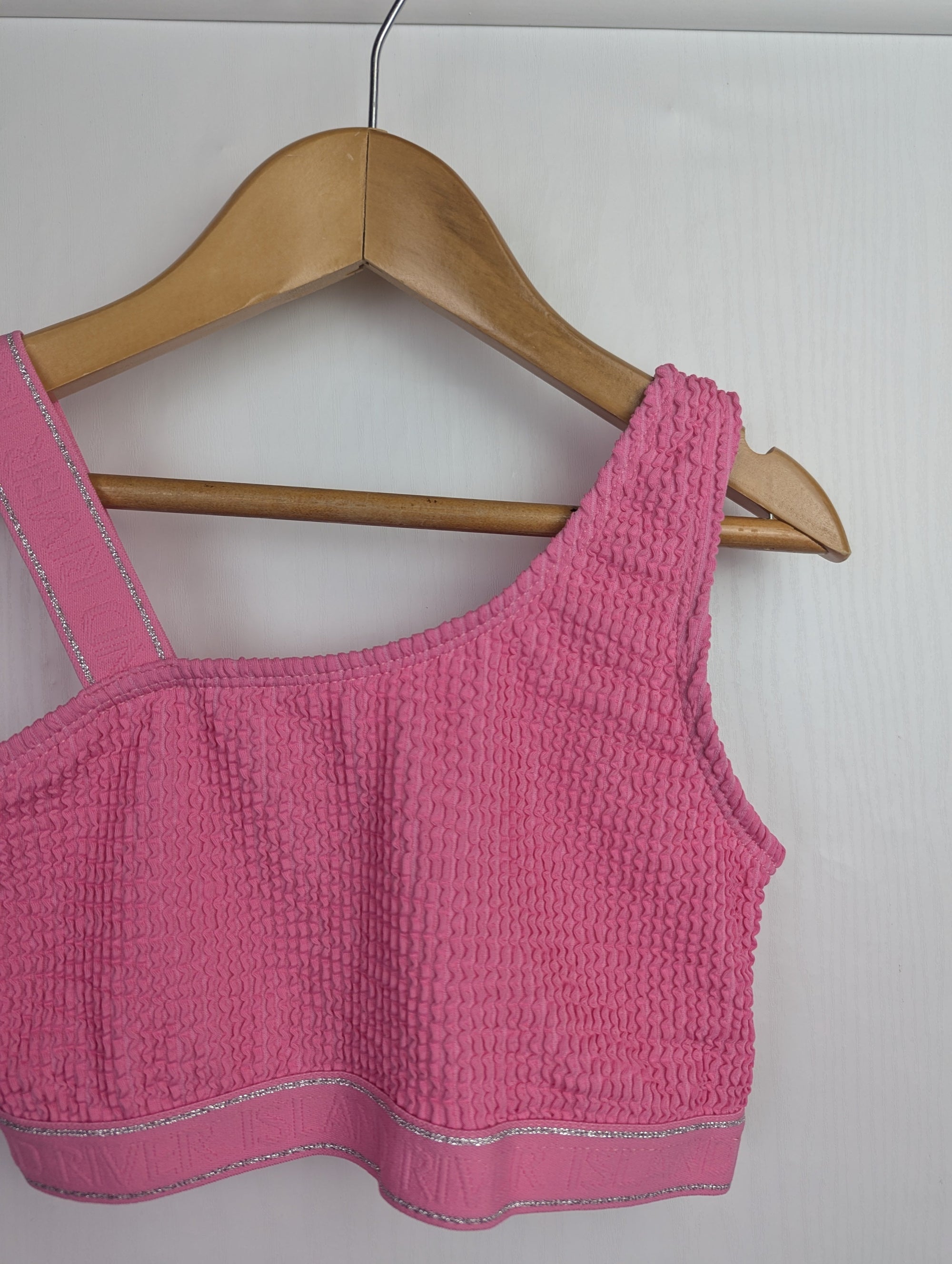 NWOT's River Island Pink Bikini Top - Girls 7 - 8 Years - Little Ones Preloved. Second Hand Children's & Preloved Baby, Kids, Girls & Boys Clothes. UK online