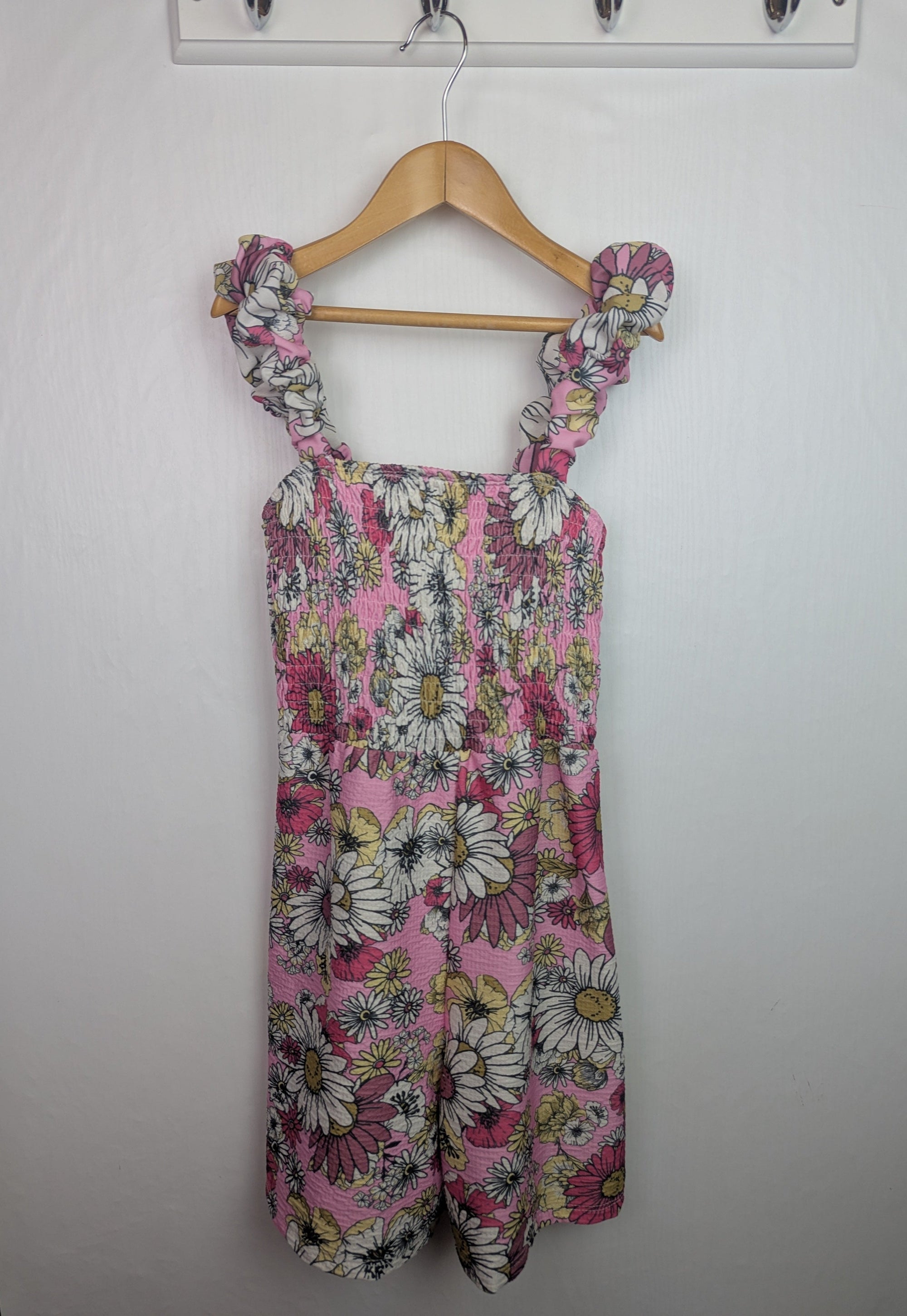 NWOT's River Island Pink Floral Playsuit - Girls 9 - 10 Years - Little Ones Preloved. Second Hand Children's & Preloved Baby, Kids, Girls & Boys Clothes. UK online
