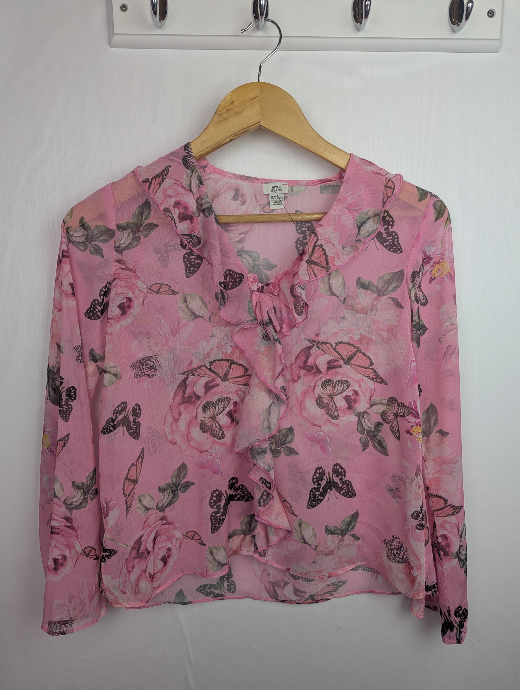 NWOT's River Island Pink Floral Top - Girls 11 - 12 Years - Little Ones Preloved. Second Hand Children's & Preloved Baby, Kids, Girls & Boys Clothes. UK online
