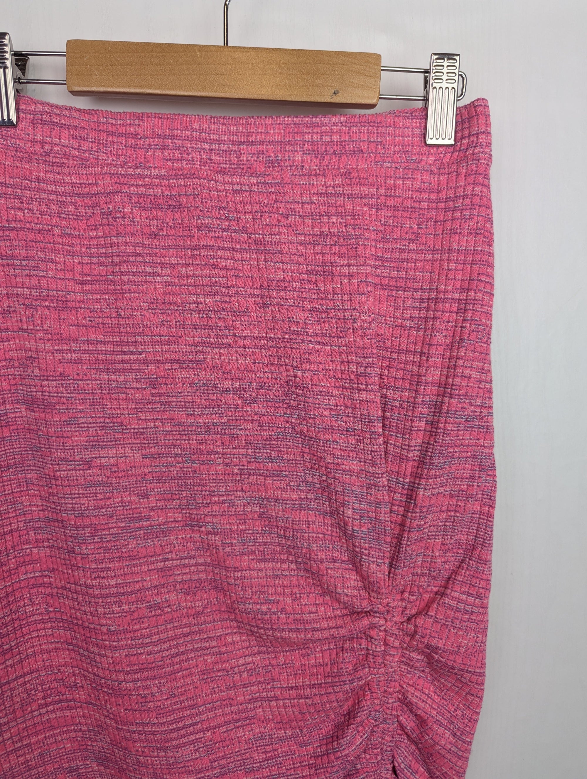 NWOT's River Island Ribbed Skirt - Girls 9 - 10 Years - Little Ones Preloved. Second Hand Children's & Preloved Baby, Kids, Girls & Boys Clothes. UK online