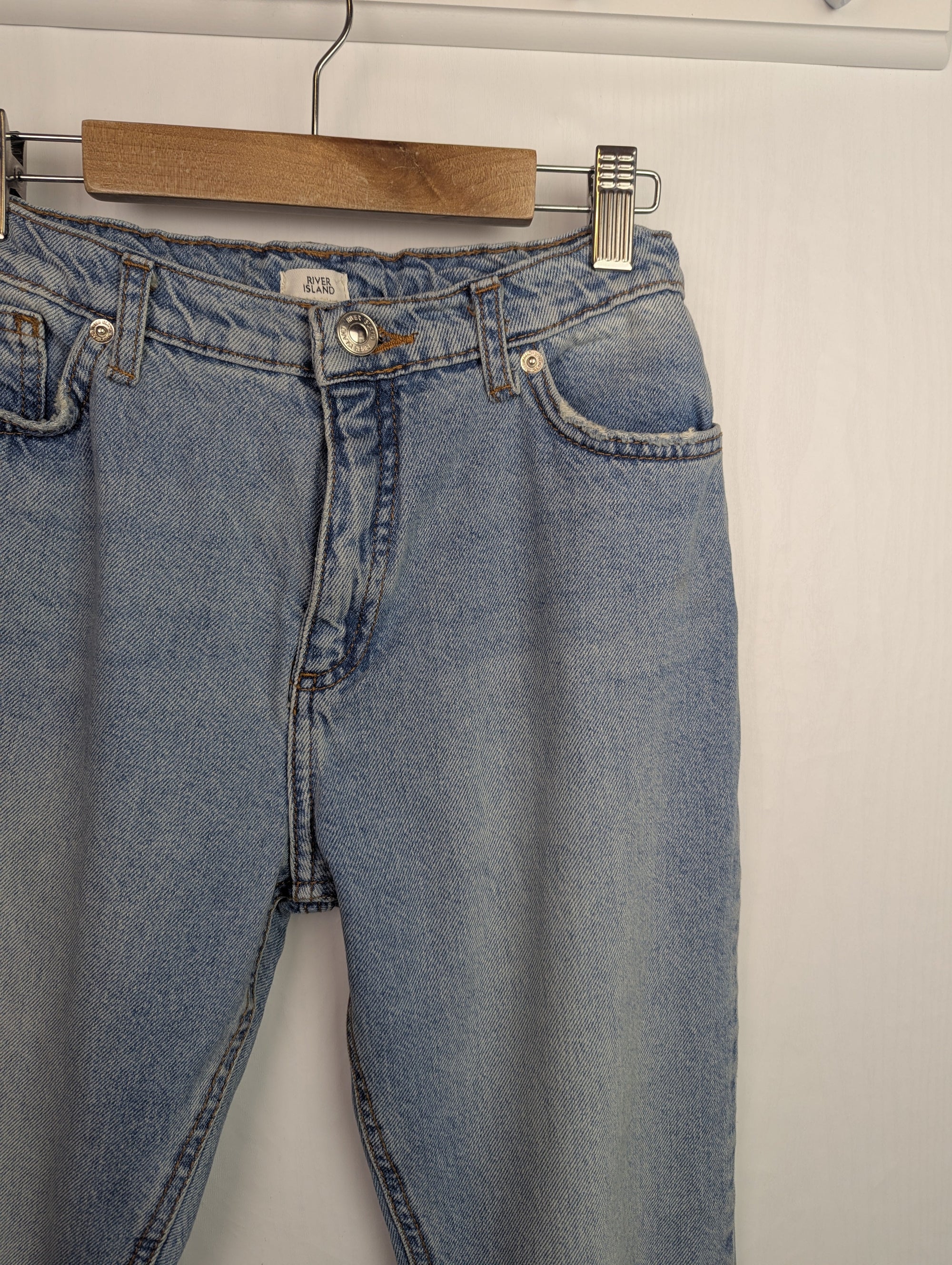 NWOT's River Island Ripped Jeans - Girls 11 Years - Little Ones Preloved. Second Hand Children's & Preloved Baby, Kids, Girls & Boys Clothes. UK online