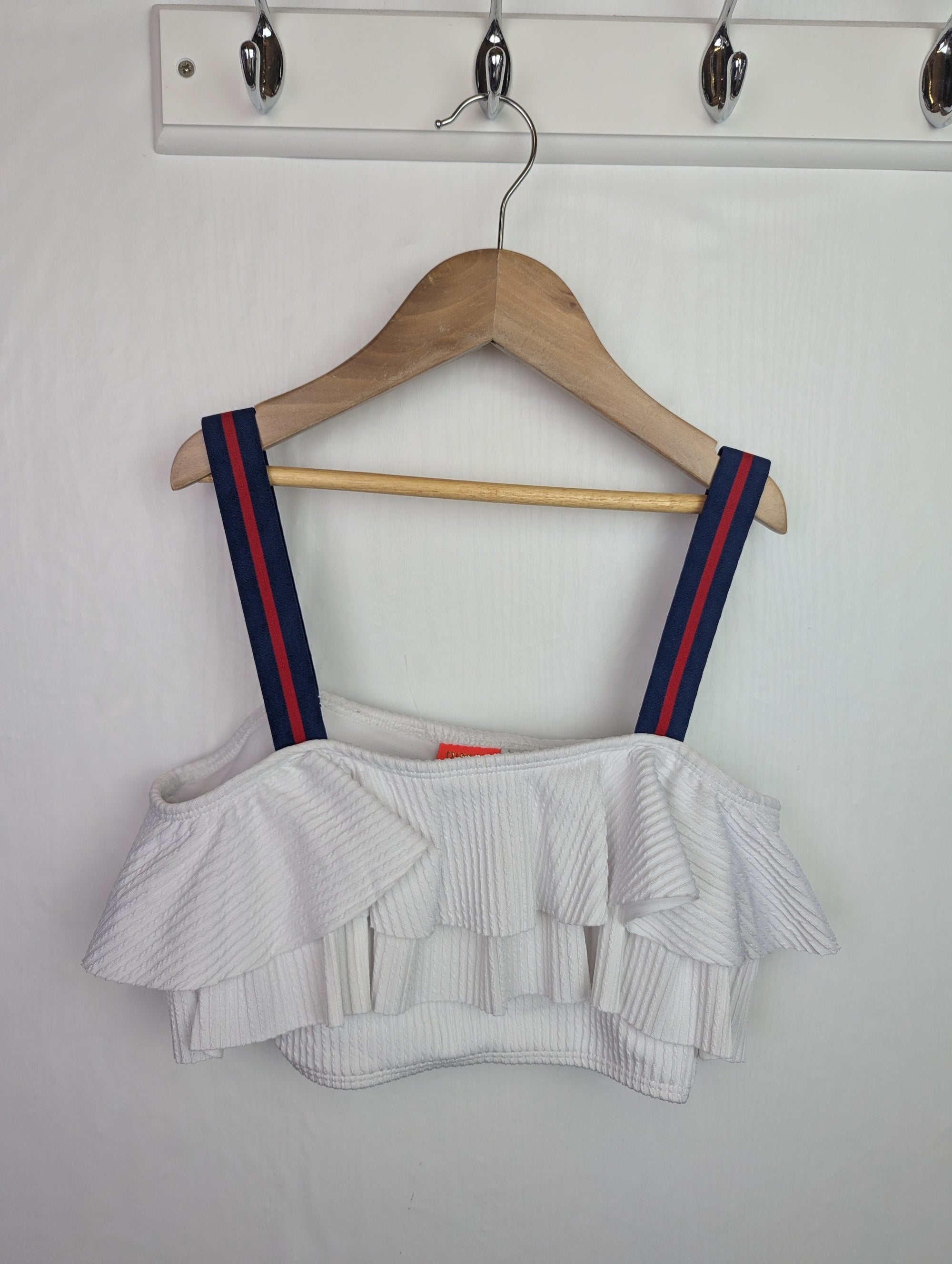 NWOT's River Island White Bikini Top - Girls 11 - 12 Years - Little Ones Preloved. Second Hand Children's & Preloved Baby, Kids, Girls & Boys Clothes. UK online
