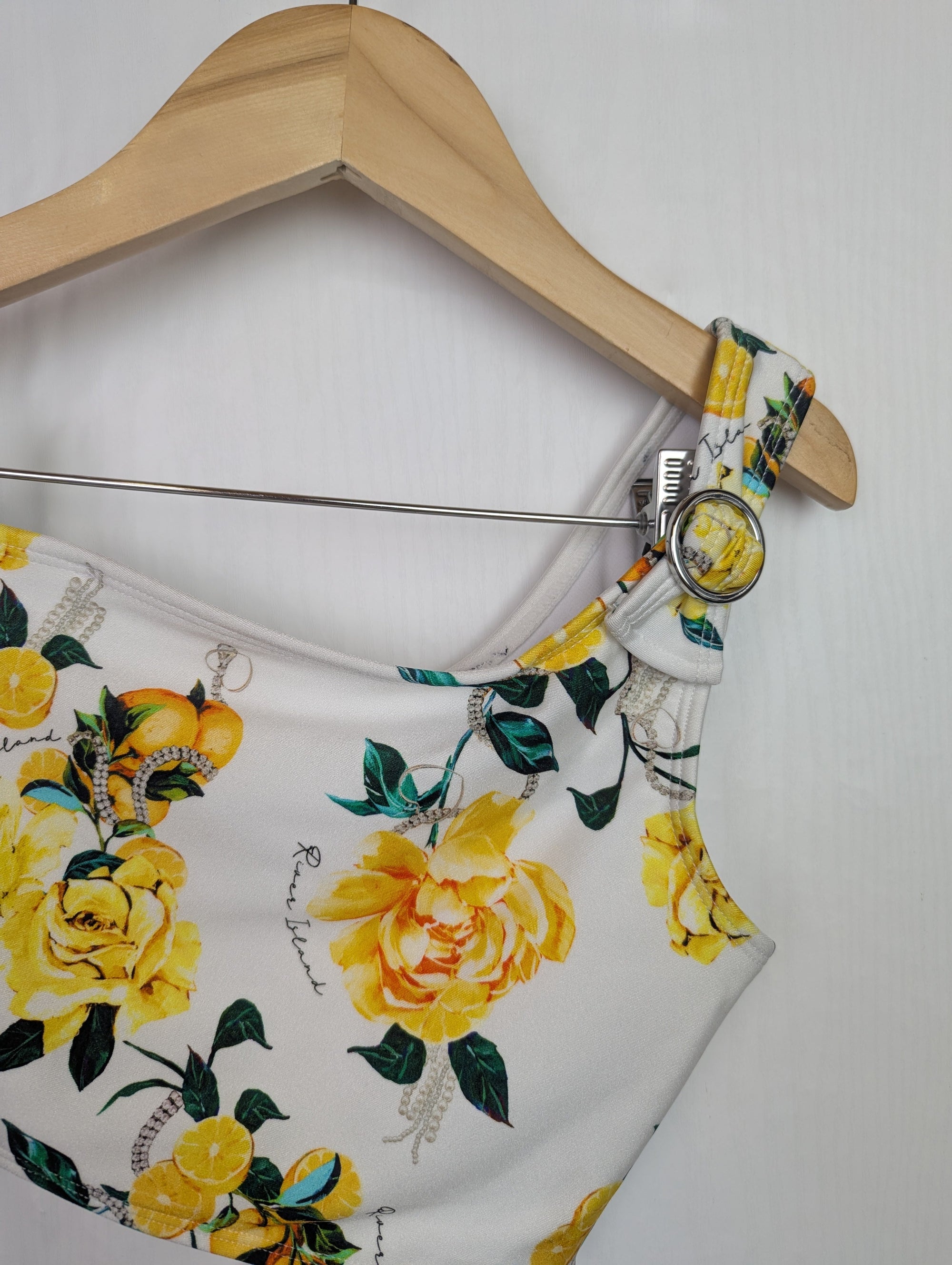 NWOT's River Island Yellow Floral Bikini Top - Girls 9 - 10 Years - Little Ones Preloved. Second Hand Children's & Preloved Baby, Kids, Girls & Boys Clothes. UK online