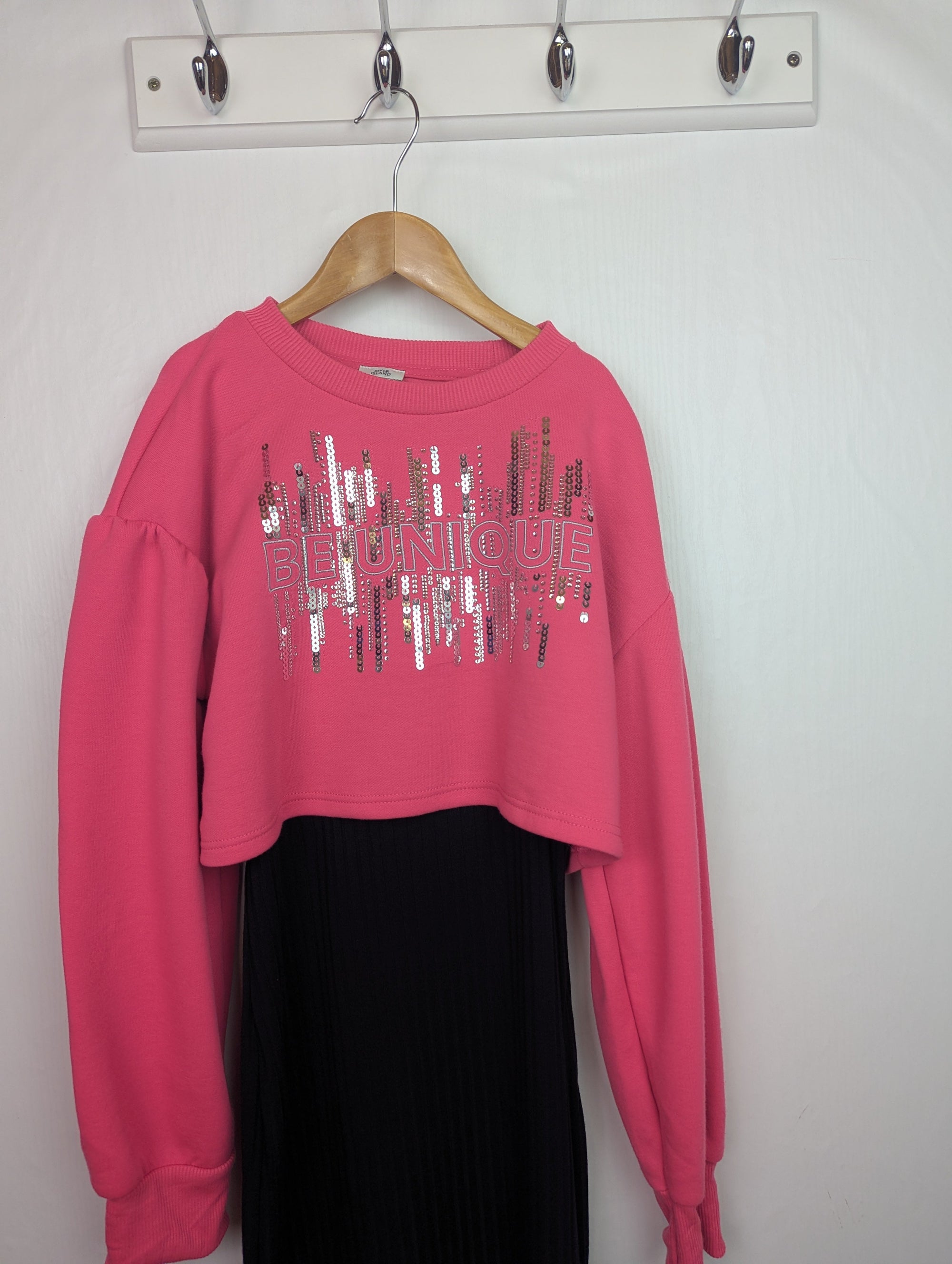 NWT's River Island Jumper & Dress - Girls 11 - 12 Years - Little Ones Preloved. Second Hand Children's & Preloved Baby, Kids, Girls & Boys Clothes. UK online