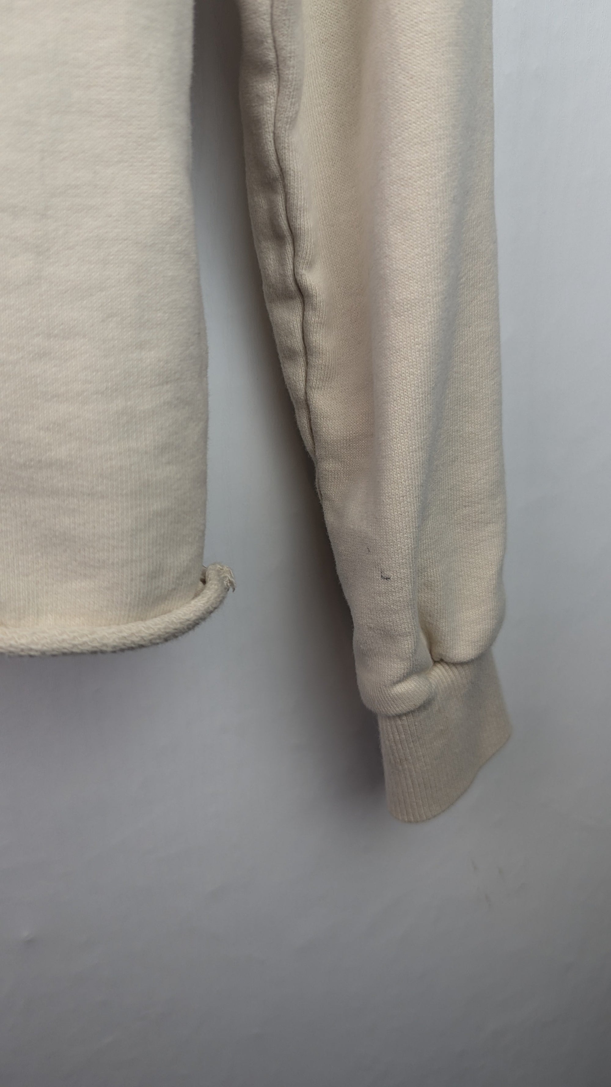 Reserved Beige 'Lets talk about Art' Jumper - Girls 10 - 11 Years - Little Ones Preloved. Second Hand Children's & Preloved Baby, Kids, Girls & Boys Clothes. UK online