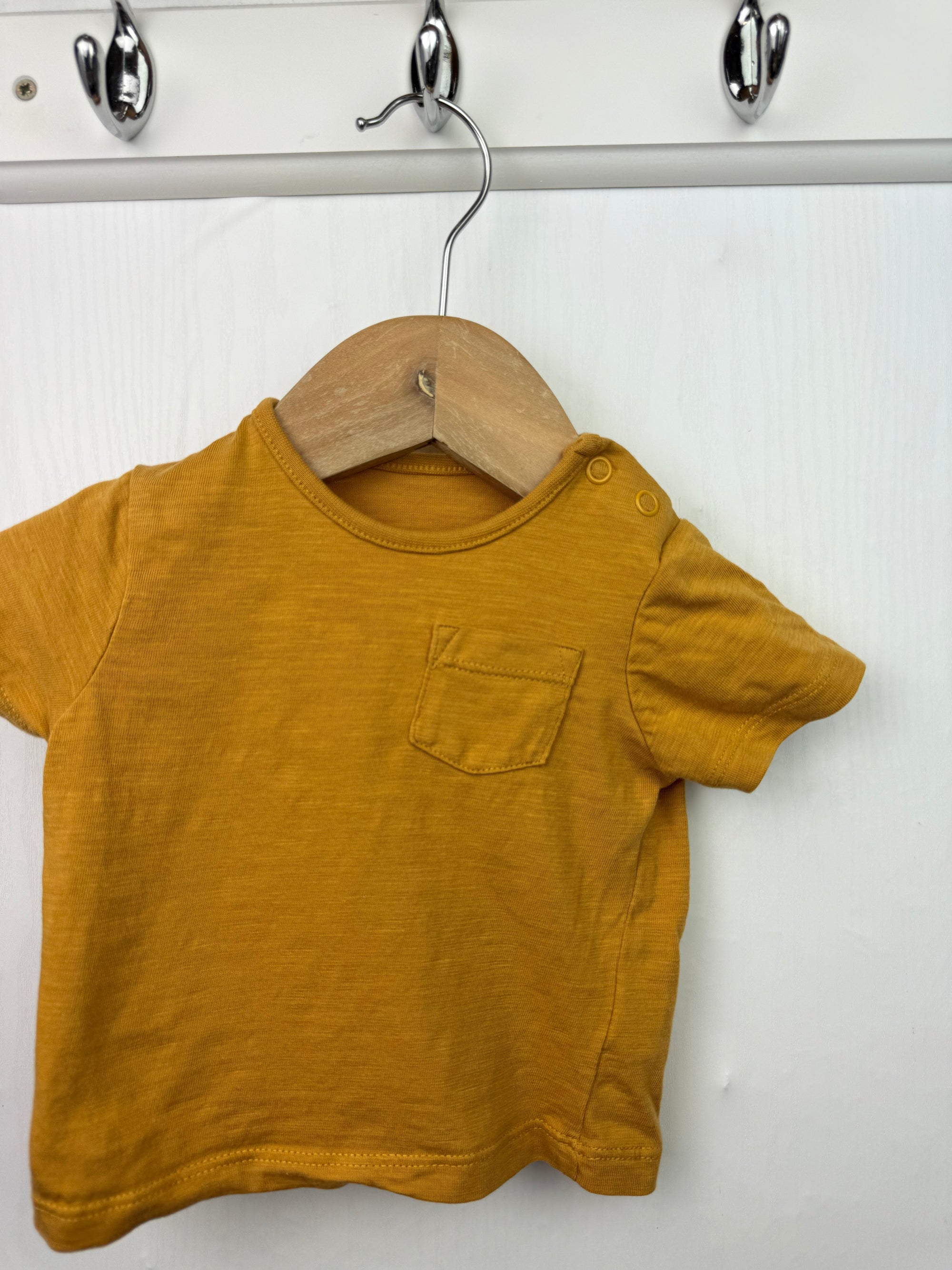 TU Light Brown Pocket Top - Baby Boys 0 - 3 Months - Little Ones Preloved. Second Hand Children's & Preloved Baby, Kids, Girls & Boys Clothes. UK online