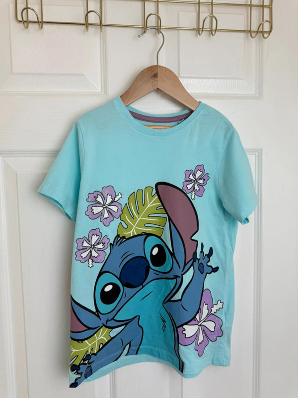 Primark Disney Stitch Short Sleeve Top - Girls 9-10 Years Little Ones Preloved. Preloved Kids & Children’s Gently Used Clothing. Second Hand Baby, Girls & Boys Clothes. UK Postage