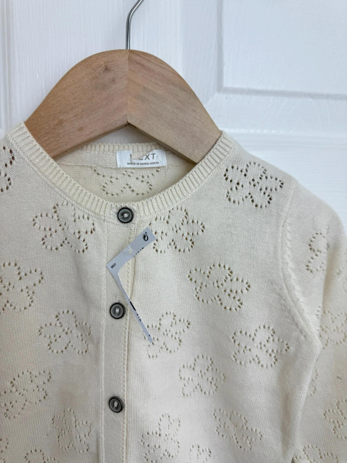 NEW ex-Next Floral Cream Cardigan - Girls 12-18 Months Little Ones Preloved. Preloved Kids & Children’s Gently Used Clothing. Second Hand Baby, Girls & Boys Clothes. UK Postage