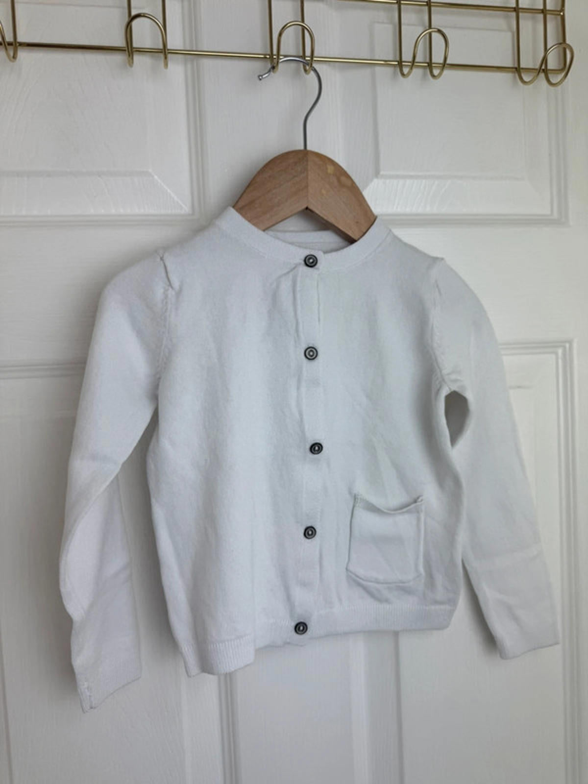 NEW Ex-Next White Fine Knit Cardigan - Girls 12-18 Months Little Ones Preloved. Preloved Kids & Children’s Gently Used Clothing. Second Hand Baby, Girls & Boys Clothes. UK Postage