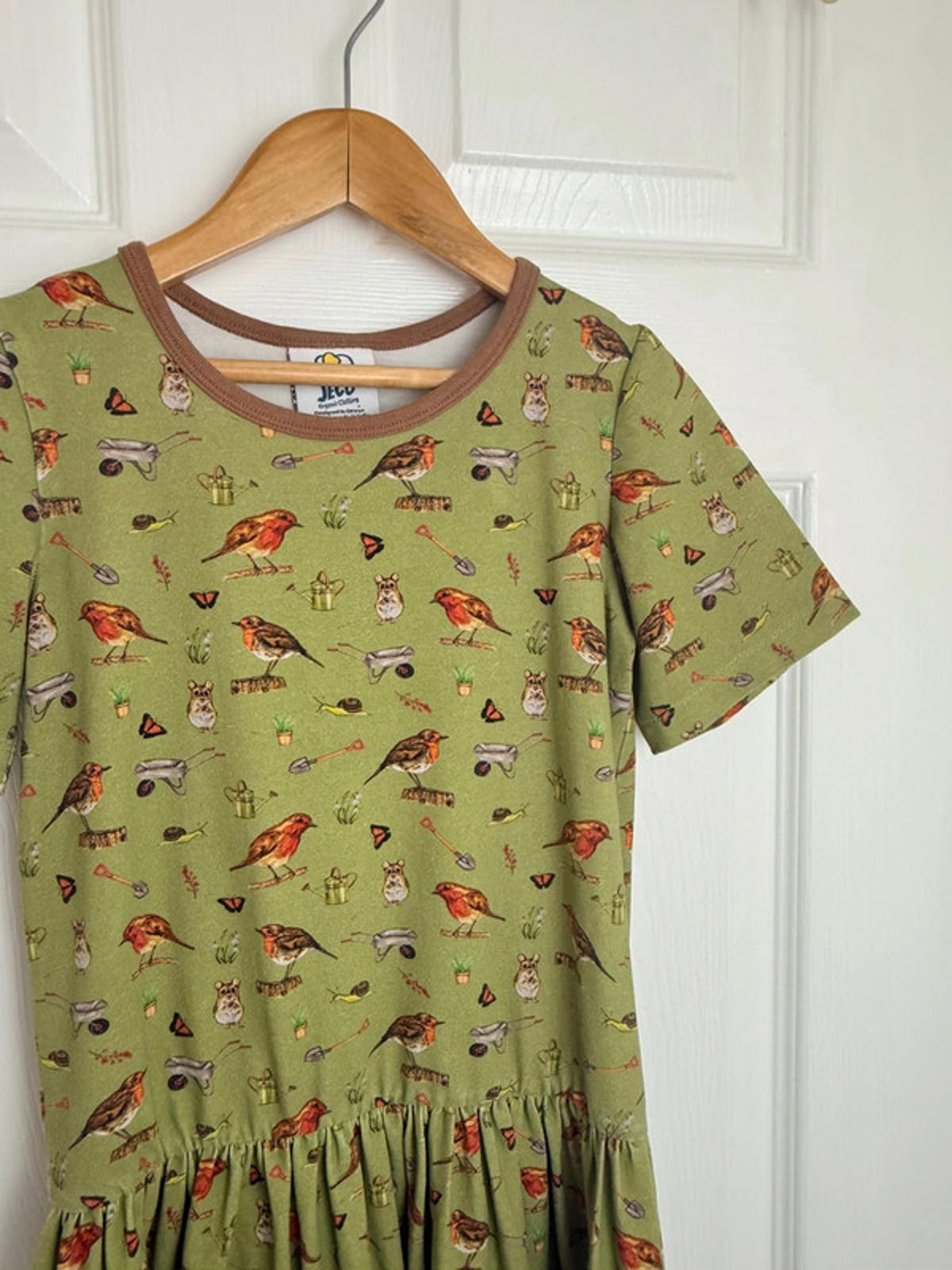 Jeco Garden Robin Organic Cotton Dress - Girls 7-8 Years Little Ones Preloved. Preloved Kids & Children’s Gently Used Clothing. Second Hand Baby, Girls & Boys Clothes. UK Postage