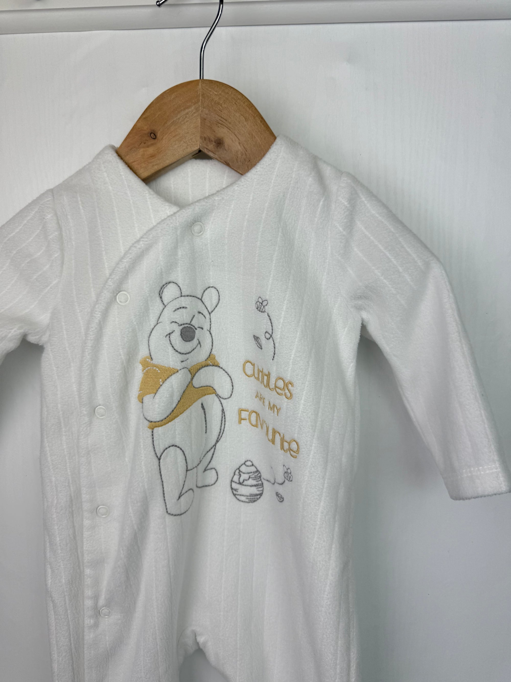 Nutmeg Disney Pooh Fleece Sleepsuit - Unisex 3-6 Months Little Ones Preloved. Preloved Kids & Children’s Gently Used Clothing. Second Hand Baby, Girls & Boys Clothes. UK Postage