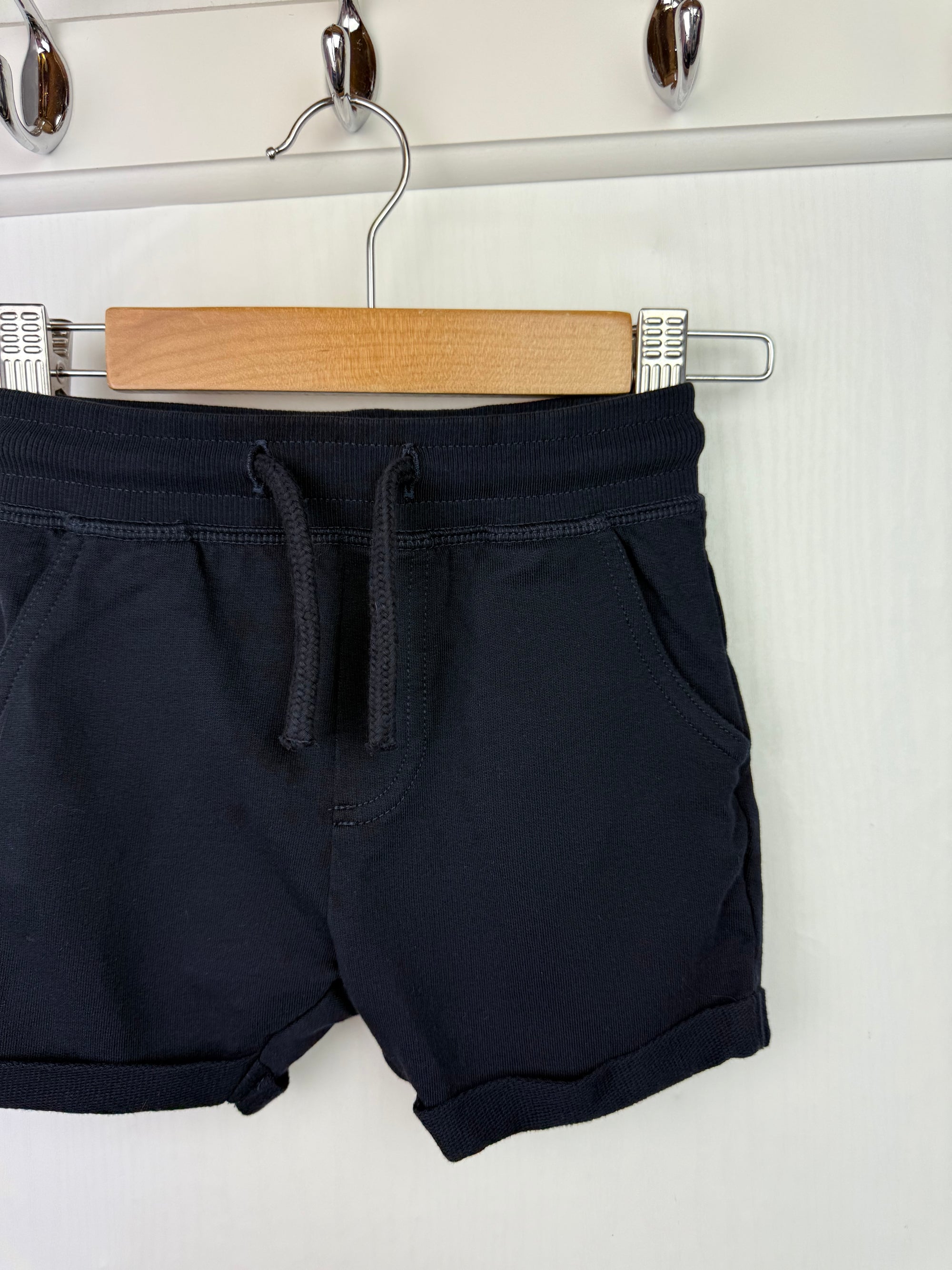 NEW Next Navy Jersey Shorts - Boys 12-18 Months Little Ones Preloved. Preloved Kids & Children’s Gently Used Clothing. Second Hand Baby, Girls & Boys Clothes. UK Postage