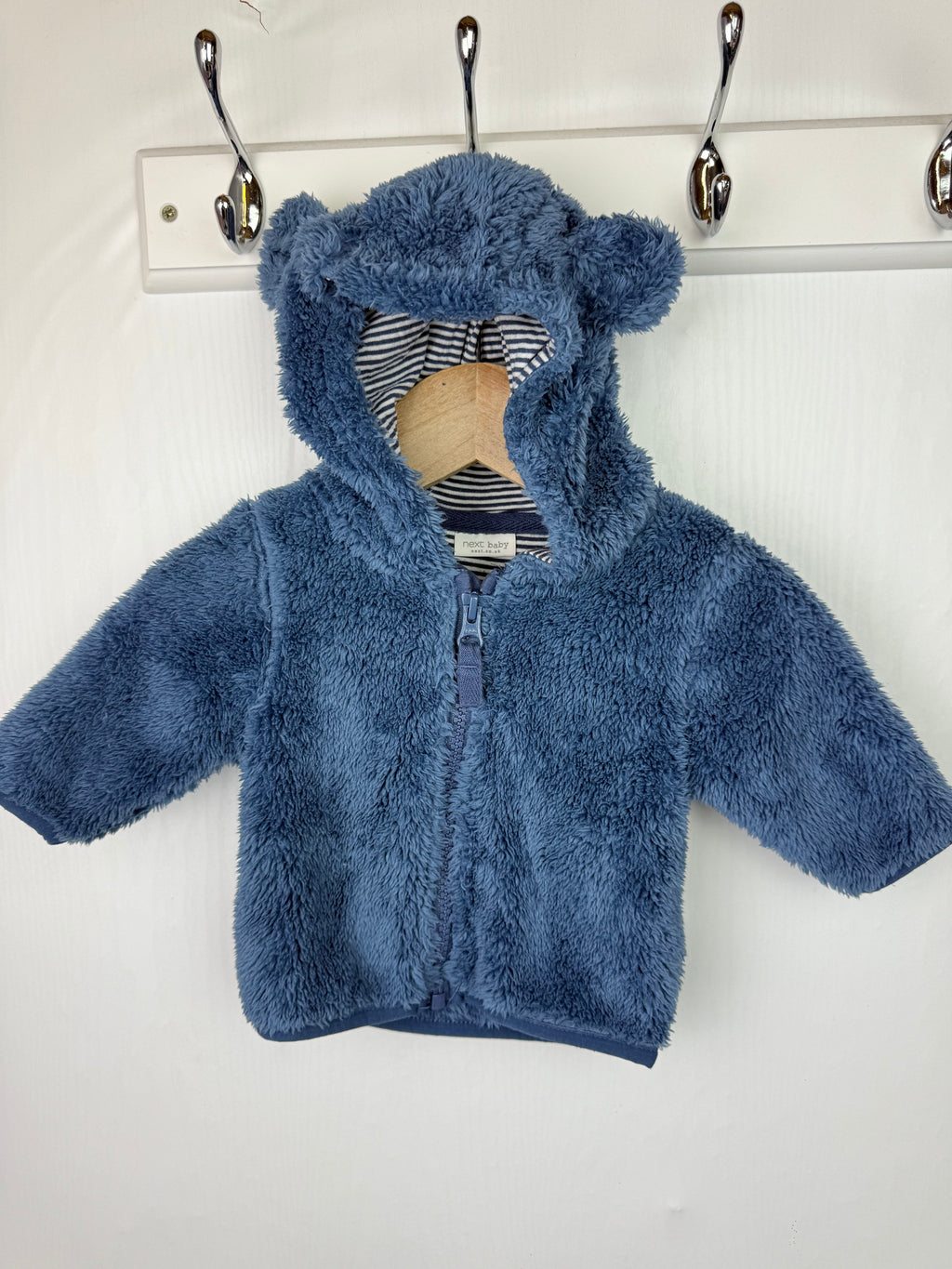 Next Blue Fluffy Bear Jacket - Boys 0-1 Month Little Ones Preloved. Preloved Kids & Children’s Gently Used Clothing. Second Hand Baby, Girls & Boys Clothes. UK Postage