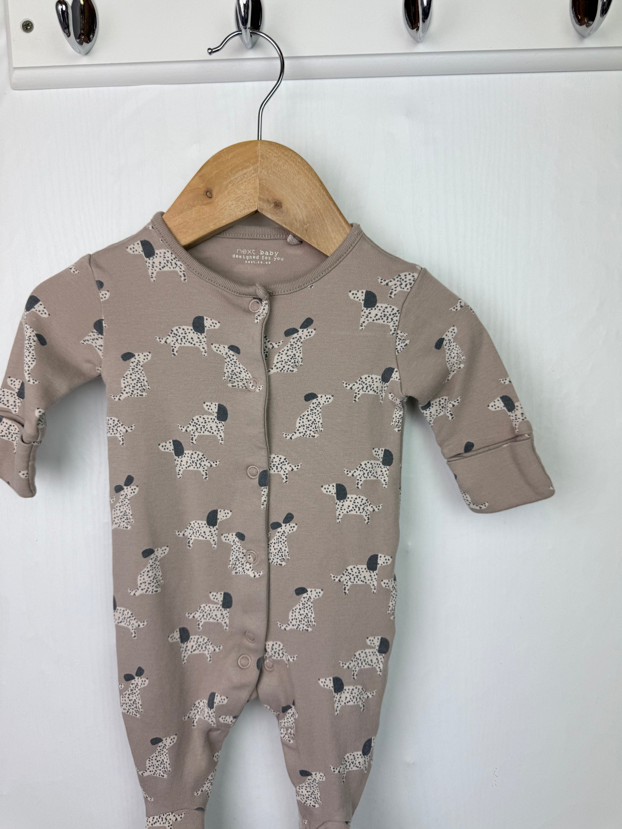 Next Brown Puppy Sleepsuit - Unisex 0-1 Month Little Ones Preloved. Preloved Kids & Children’s Gently Used Clothing. Second Hand Baby, Girls & Boys Clothes. UK Postage