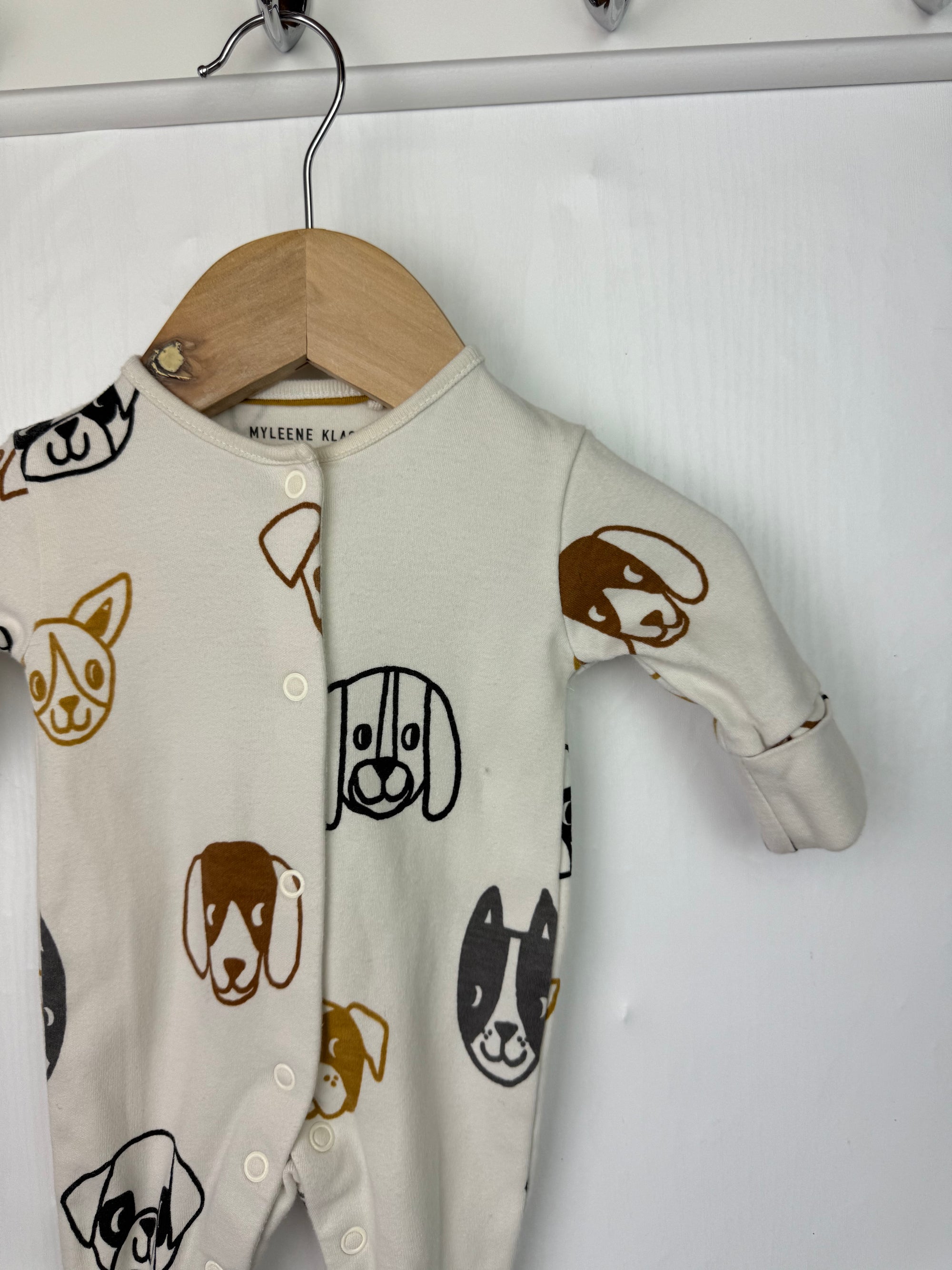 Next Myleene Klass Puppy Sleepsuit - Unisex Newborn Little Ones Preloved. Preloved Kids & Children’s Gently Used Clothing. Second Hand Baby, Girls & Boys Clothes. UK Postage