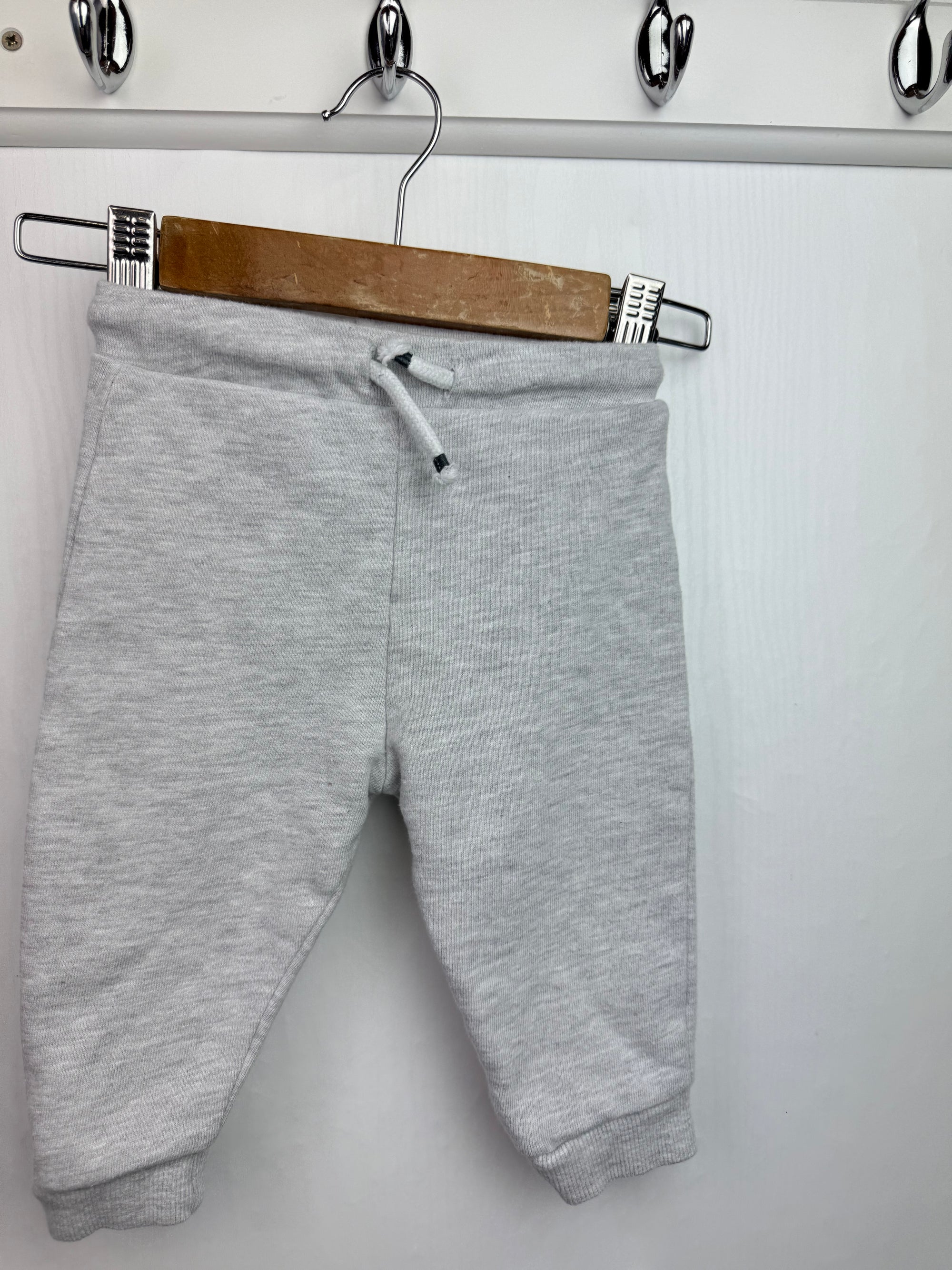 F&F Grey Jogging Bottoms - Boys 6-9 Months