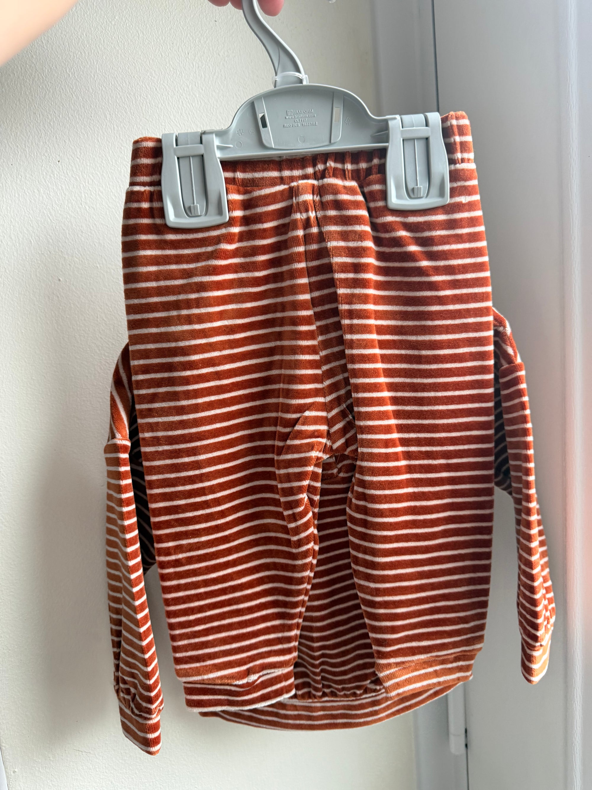 NEW Ex M*S Crocodile Velour Outfit - Baby Boys 6-9 Months