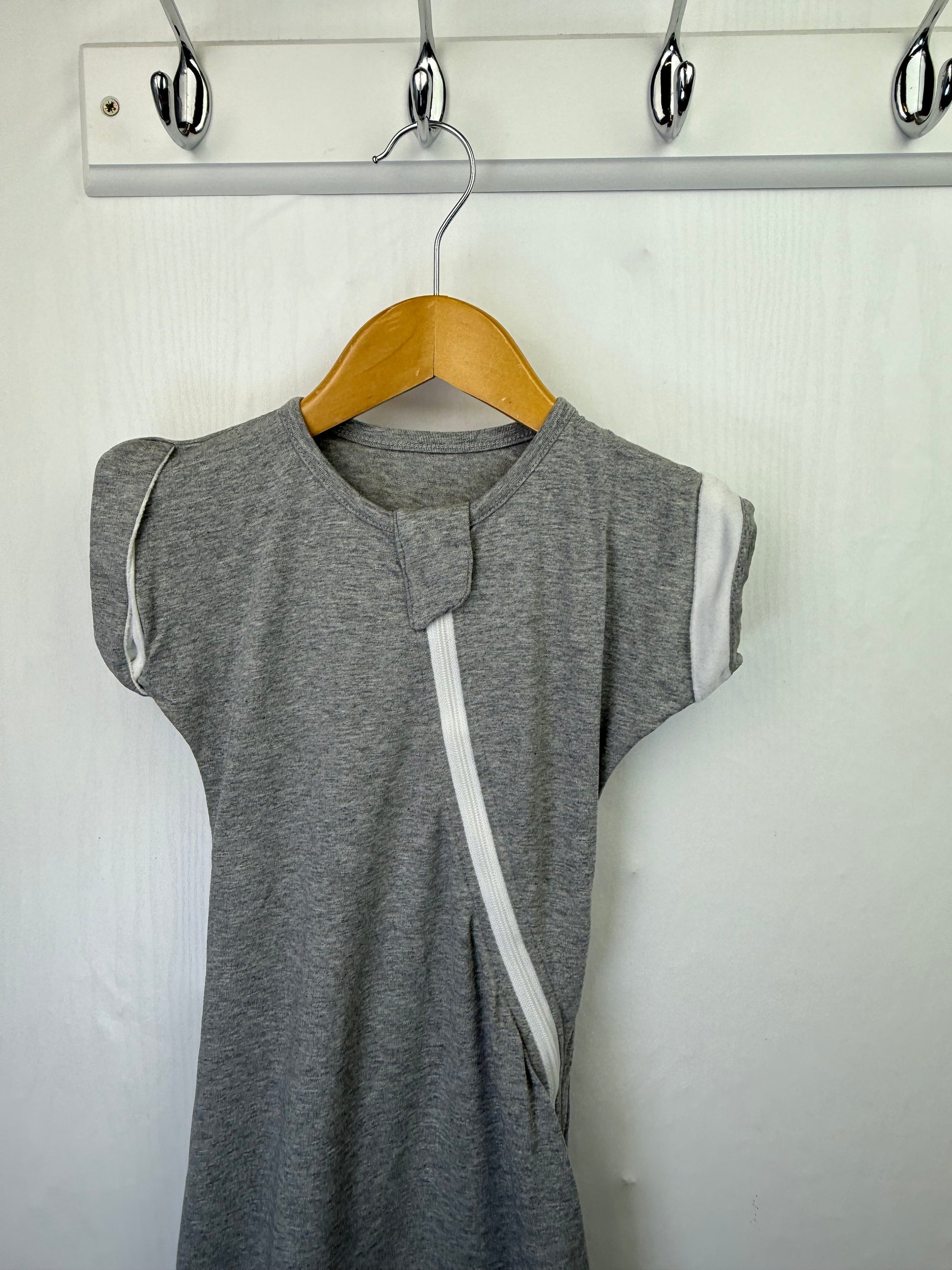 Duomiaomiao Grey Swaddle 1 Tog - Unisex 3-6 Months