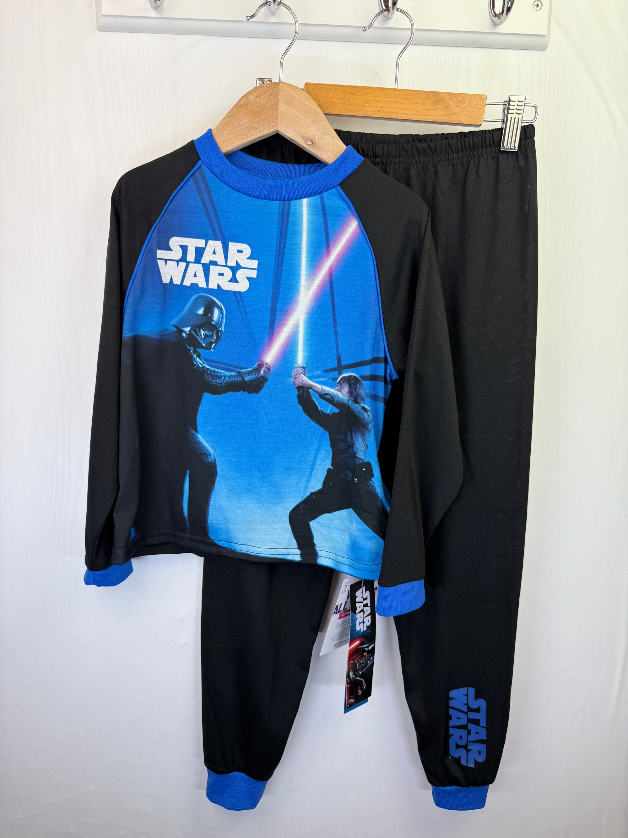 NEW Star Wars Pyjama Set - Boys 8 Years