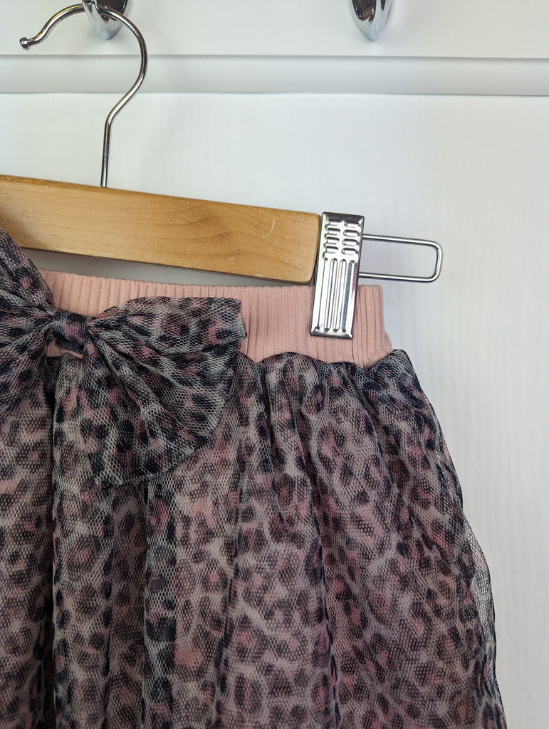 Shein Animal Print Skirt 5-6y Shein Used, Preloved, Preworn & Second Hand Baby, Kids & Children's Clothing UK Online. Cheap affordable. Brands including Next, Joules, Nutmeg Morrisons, TU, F&F, H&M.