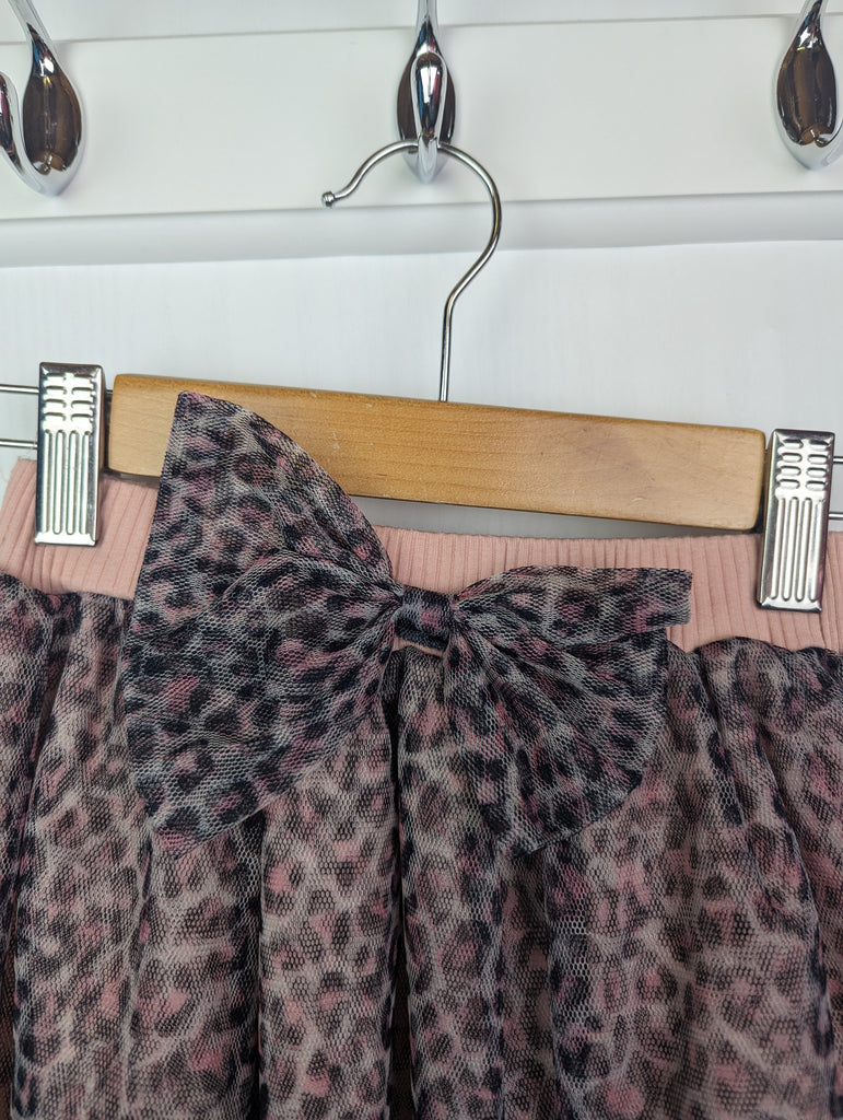 Shein Animal Print Skirt 5-6y Shein Used, Preloved, Preworn & Second Hand Baby, Kids & Children's Clothing UK Online. Cheap affordable. Brands including Next, Joules, Nutmeg Morrisons, TU, F&F, H&M.