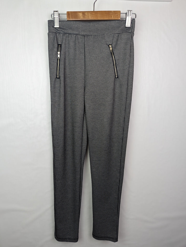 Primark Dogtooth Trousers 9-10y Primark Used, Preloved, Preworn & Second Hand Baby, Kids & Children's Clothing UK Online. Cheap affordable. Brands including Next, Joules, Nutmeg Morrisons, TU, F&F, H&M.