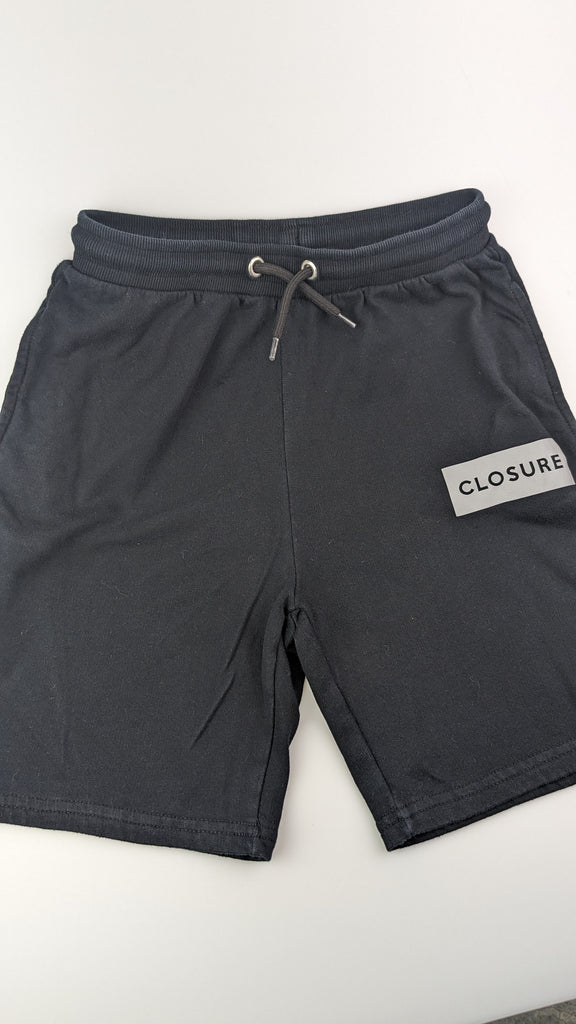 Black Closure Shorts 12-13 Years Closure Used, Preloved, Preworn & Second Hand Baby, Kids & Children's Clothing UK Online. Cheap affordable. Brands including Next, Joules, Nutmeg, TU, F&F, H&M.