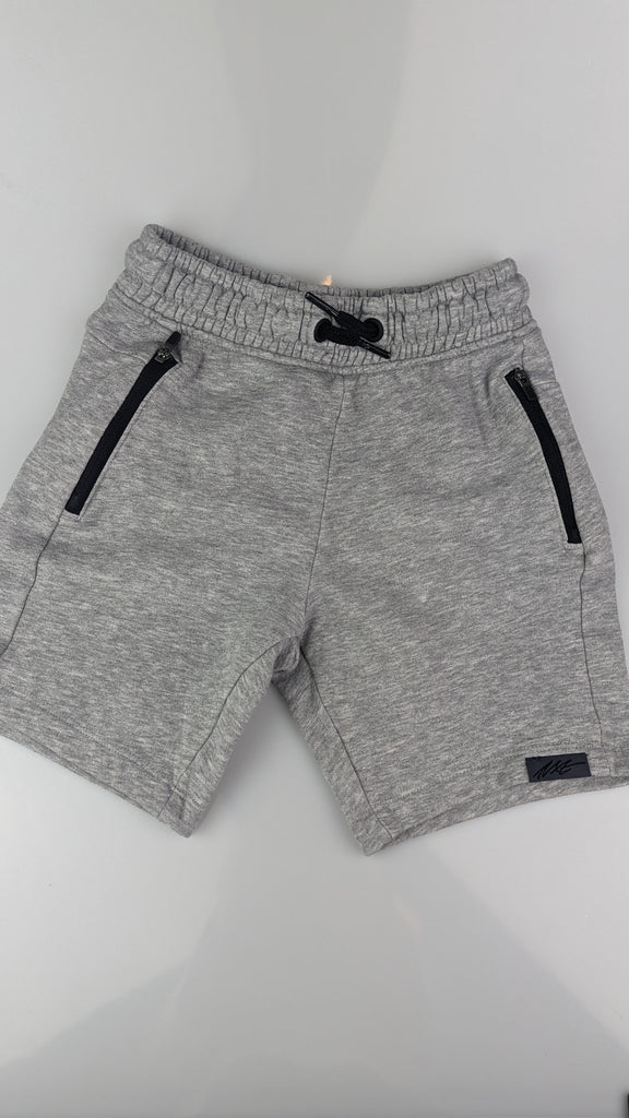 NEXT Grey & Black Shorts 5y Next Used, Preloved, Preworn & Second Hand Baby, Kids & Children's Clothing UK Online. Cheap affordable. Brands including Next, Joules, Nutmeg, TU, F&F, H&M.