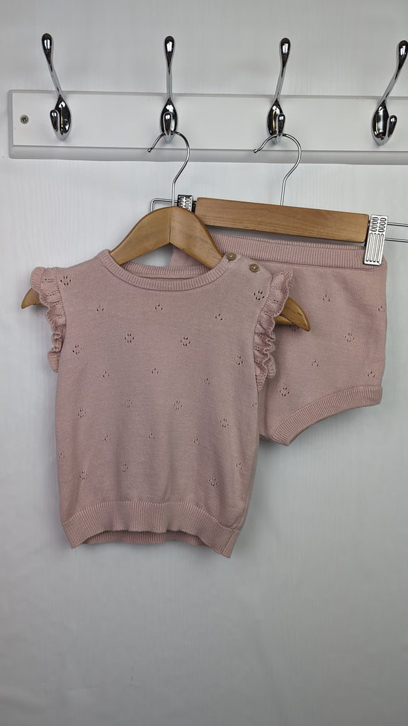 Pink Knit Top & Shorts Set 3-6m George Used, Preloved, Preworn & Second Hand Baby, Kids & Children's Clothing UK Online. Cheap affordable. Brands including Next, Joules, Nutmeg Morrisons, TU, F&F, H&M.