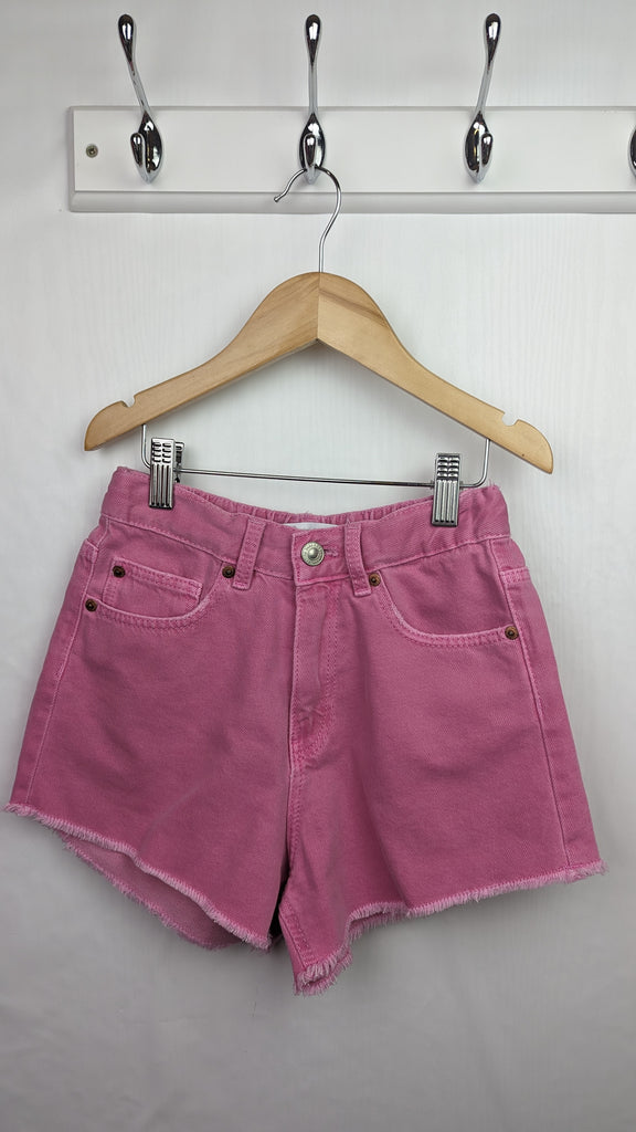 Zara Pink High Waist Shorts 9y Zara Used, Preloved, Preworn & Second Hand Baby, Kids & Children's Clothing UK Online. Cheap affordable. Brands including Next, Joules, Nutmeg Morrisons, TU, F&F, H&M.