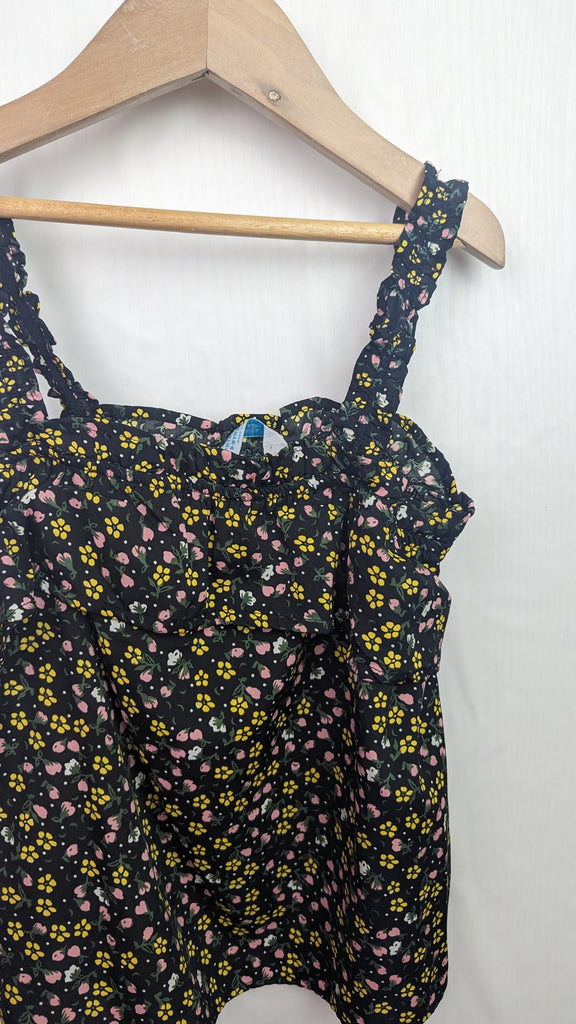Primark Floral Top 8-9 Years Primark Used, Preloved, Preworn & Second Hand Baby, Kids & Children's Clothing UK Online. Cheap affordable. Brands including Next, Joules, Nutmeg, TU, F&F, H&M.
