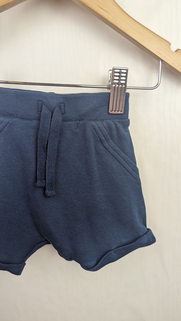 George Navy Blue Shorts - Boys 0-3 Months George Used, Preloved, Preworn Baby, Girls & Boys Clothes. Kids & Children's second hand Clothing UK Online. Cheap affordable. Brands including Next, Joules, Nutmeg Morrisons, TU, F&F, H&M.