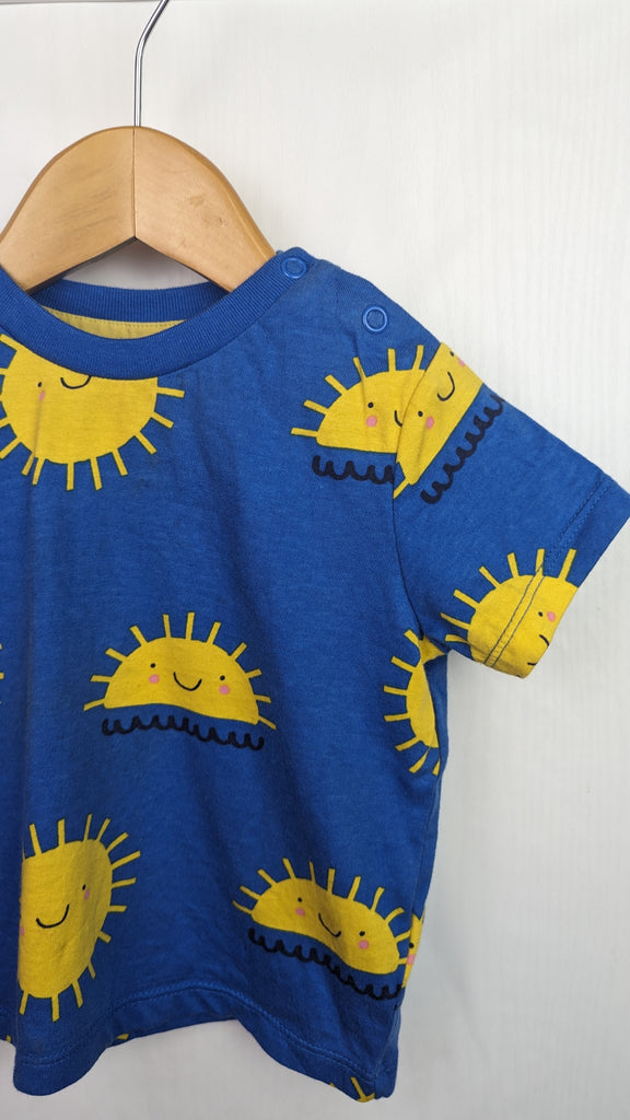 F&F Blue Sun T-Shirt 9-12m F&F Used, Preloved, Preworn & Second Hand Baby, Kids & Children's Clothing UK Online. Cheap affordable. Brands including Next, Joules, Nutmeg, TU, F&F, H&M.