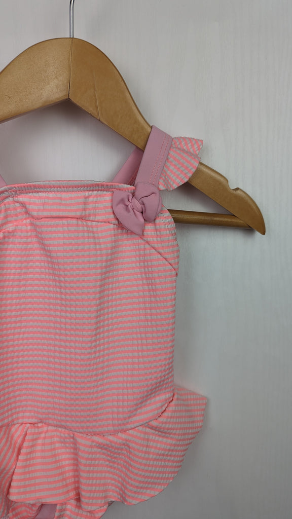 Primark Striped Swimsuit 0-3 Months Primark Used, Preloved, Preworn & Second Hand Baby, Kids & Children's Clothing UK Online. Cheap affordable. Brands including Next, Joules, Nutmeg, TU, F&F, H&M.