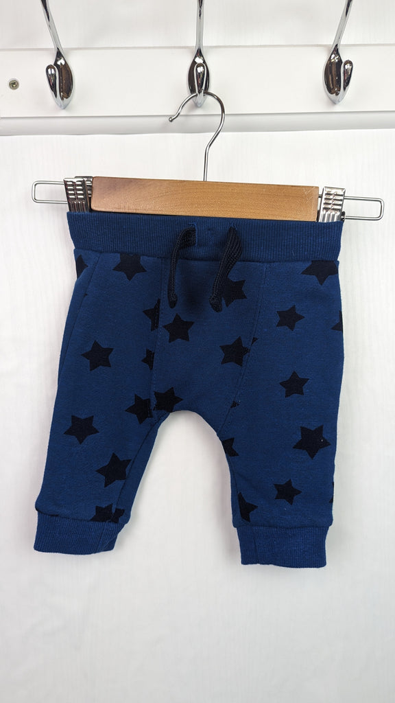 F&F Blue Star Jogging Bottoms - Boys 0-3 Months F&F Used, Preloved, Preworn & Second Hand Baby, Kids & Children's Clothing UK Online. Cheap affordable. Brands including Next, Joules, Nutmeg, TU, F&F, H&M.