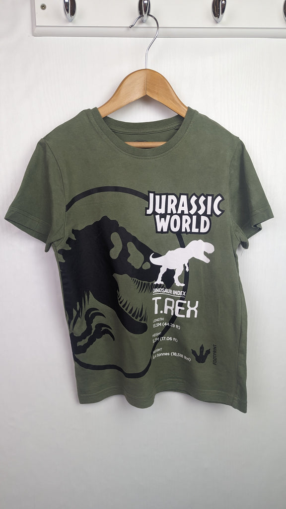 Jurassic World Green Top - Boys 6-7 Years Unbranded Used, Preloved, Preworn & Second Hand Baby, Kids & Children's Clothing UK Online. Cheap affordable. Brands including Next, Joules, Nutmeg, TU, F&F, H&M.