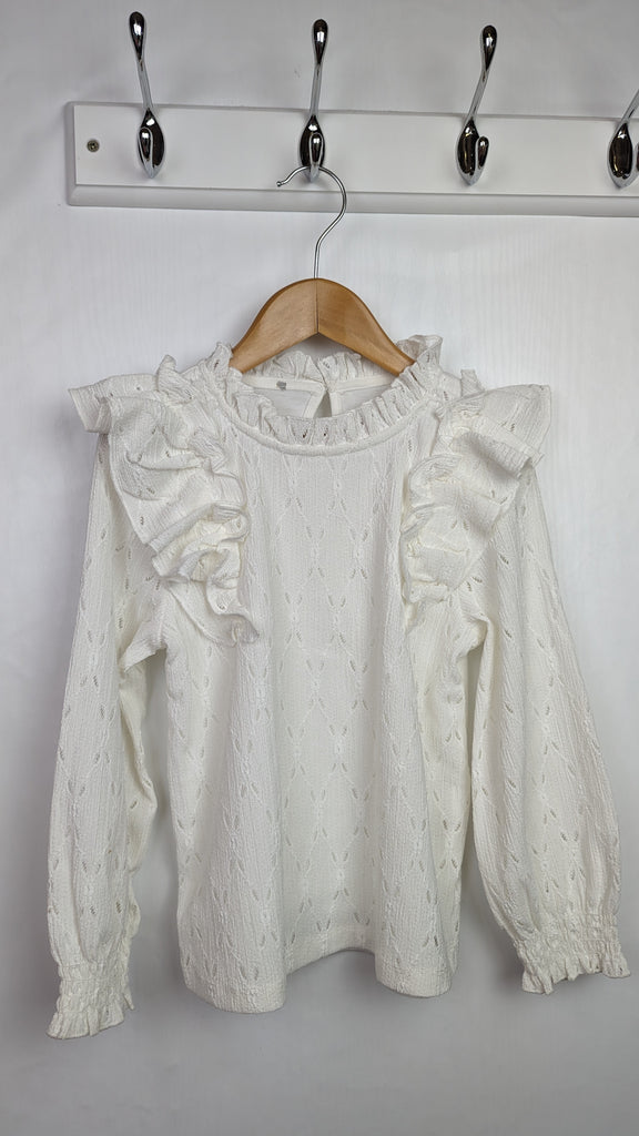 Matalan Cream Long Sleeve Top - Girls 7 Years Matalan Used, Preloved, Preworn & Second Hand Baby, Kids & Children's Clothing UK Online. Cheap affordable. Brands including Next, Joules, Nutmeg, TU, F&F, H&M.