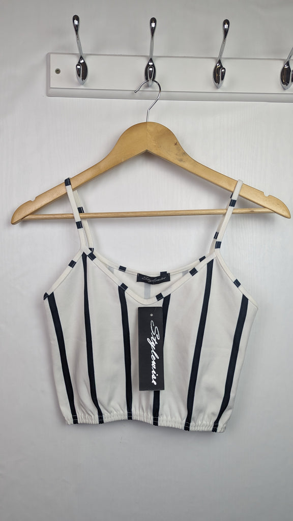 NEW Stylewise Striped Ladies Crop Top Stylewise Used, Preloved, Preworn & Second Hand Baby, Kids & Children's Clothing UK Online. Cheap affordable. Brands including Next, Joules, Nutmeg Morrisons, TU, F&F, H&M.