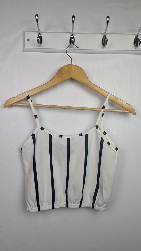 NEW Stylewise Striped Ladies Crop Top Stylewise Used, Preloved, Preworn & Second Hand Baby, Kids & Children's Clothing UK Online. Cheap affordable. Brands including Next, Joules, Nutmeg Morrisons, TU, F&F, H&M.