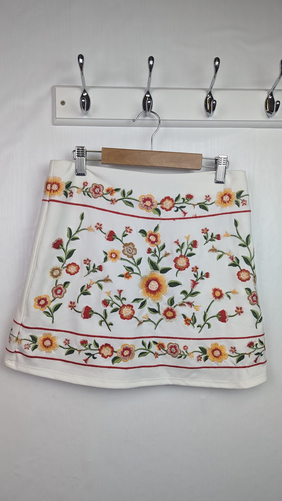 NEW Forever21 Floral Embroidered Ladies Skirt - Size S Forever21 Used, Preloved, Preworn & Second Hand Baby, Kids & Children's Clothing UK Online. Cheap affordable. Brands including Next, Joules, Nutmeg, TU, F&F, H&M.