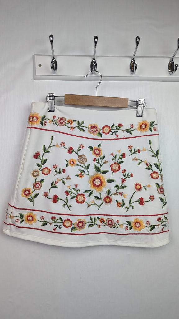 NEW Forever21 Floral Embroidered Ladies Skirt - Size S Forever21 Used, Preloved, Preworn & Second Hand Baby, Kids & Children's Clothing UK Online. Cheap affordable. Brands including Next, Joules, Nutmeg Morrisons, TU, F&F, H&M.