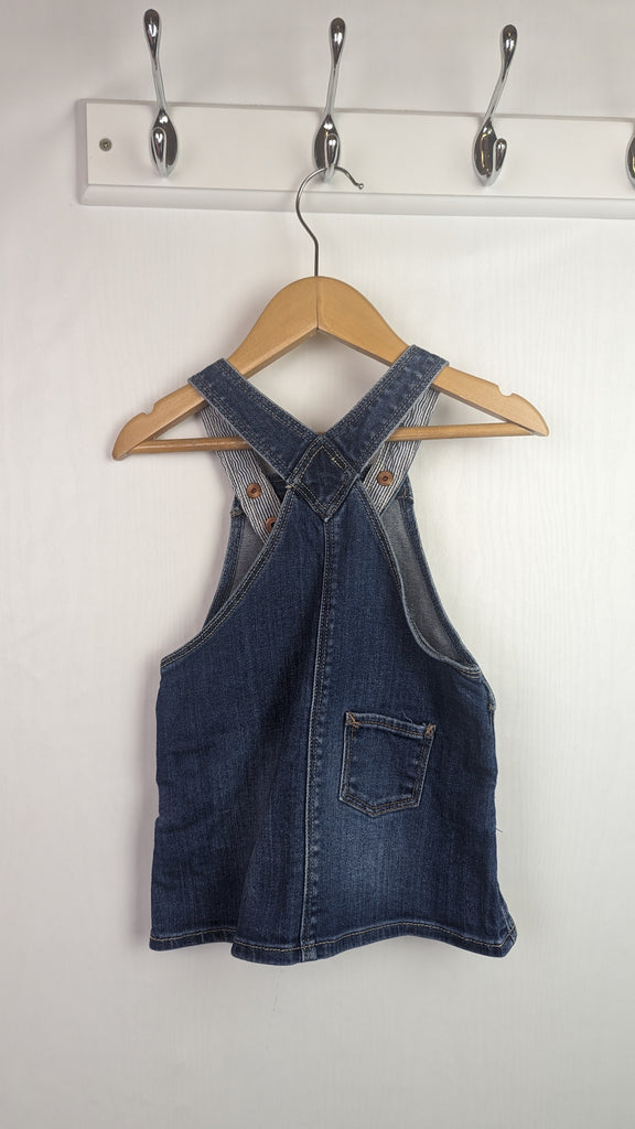 H&M Denim Dungaree Dress - Girls 6-9 Months H&M Used, Preloved, Preworn & Second Hand Baby, Kids & Children's Clothing UK Online. Cheap affordable. Brands including Next, Joules, Nutmeg Morrisons, TU, F&F, H&M.