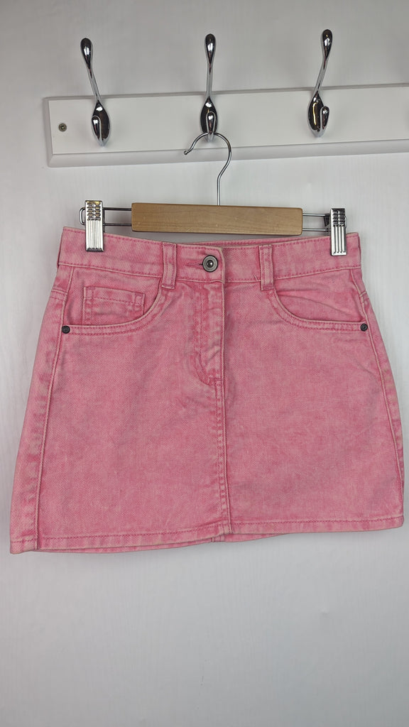 George Pink Denim Skirt - Girls 8-9 Years George Used, Preloved, Preworn & Second Hand Baby, Kids & Children's Clothing UK Online. Cheap affordable. Brands including Next, Joules, Nutmeg Morrisons, TU, F&F, H&M.