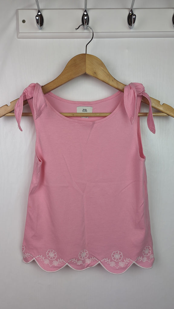 River Island Pink Sleeveless Top - Girls 9-10 Years River Island Used, Preloved, Preworn & Second Hand Baby, Kids & Children's Clothing UK Online. Cheap affordable. Brands including Next, Joules, Nutmeg, TU, F&F, H&M.