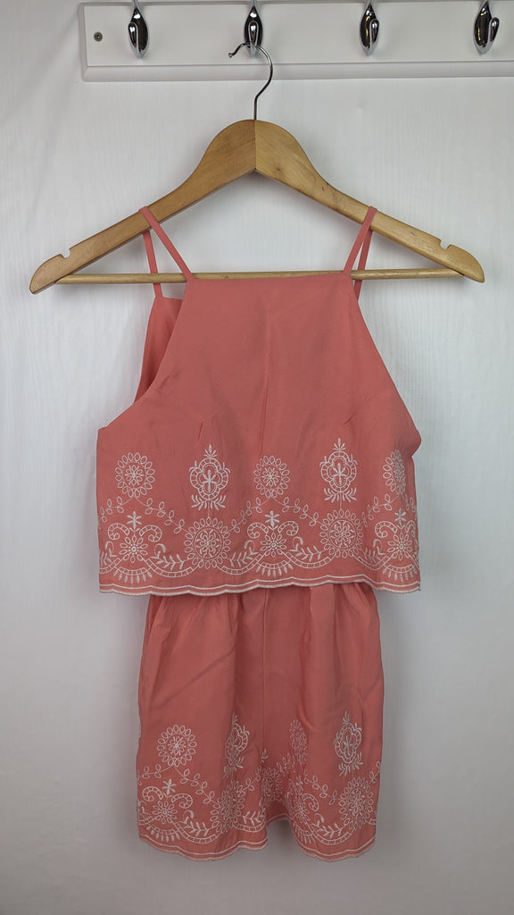 New Look Peach Playsuit - Girls 9 Years New Look Used, Preloved, Preworn & Second Hand Baby, Kids & Children's Clothing UK Online. Cheap affordable. Brands including Next, Joules, Nutmeg Morrisons, TU, F&F, H&M.