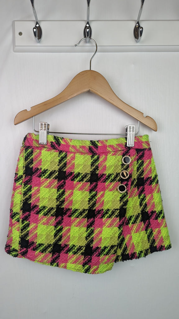 River Island Lime & Pink Mini Skort - Girls 5-6 Years River Island Used, Preloved, Preworn & Second Hand Baby, Kids & Children's Clothing UK Online. Cheap affordable. Brands including Next, Joules, Nutmeg, TU, F&F, H&M.
